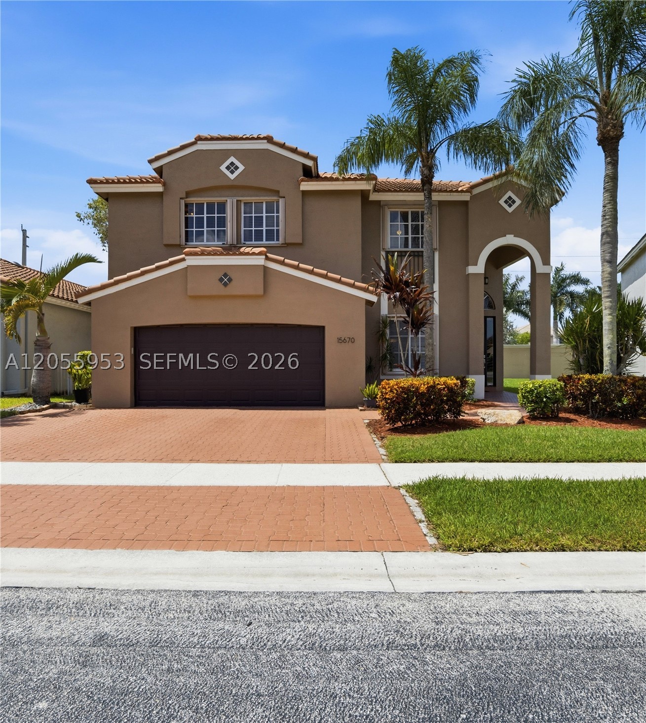 Pembroke Pines photo 3