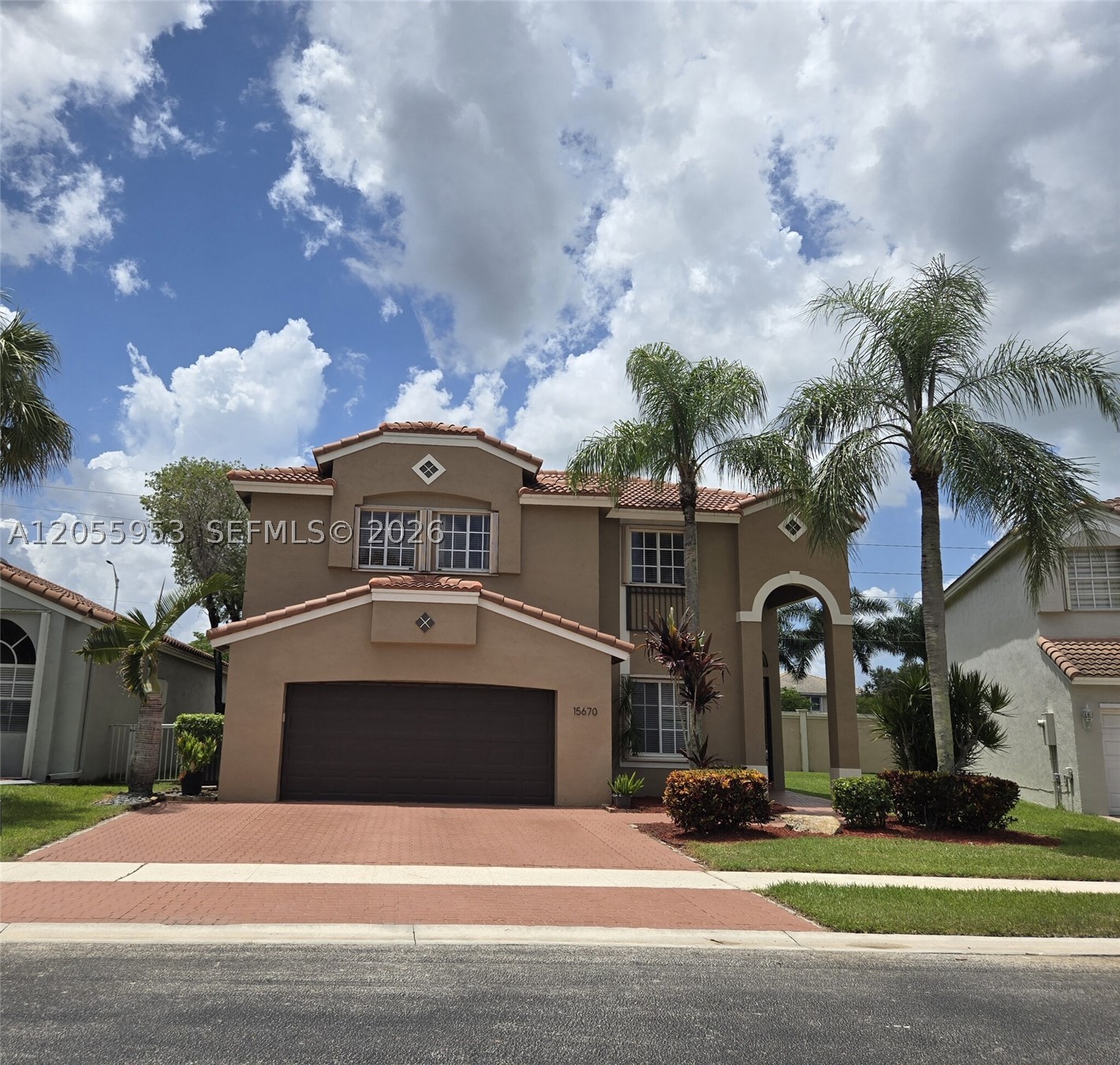 Pembroke Pines photo 4