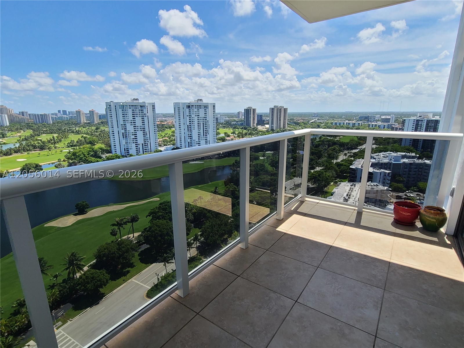 Aventura photo 3