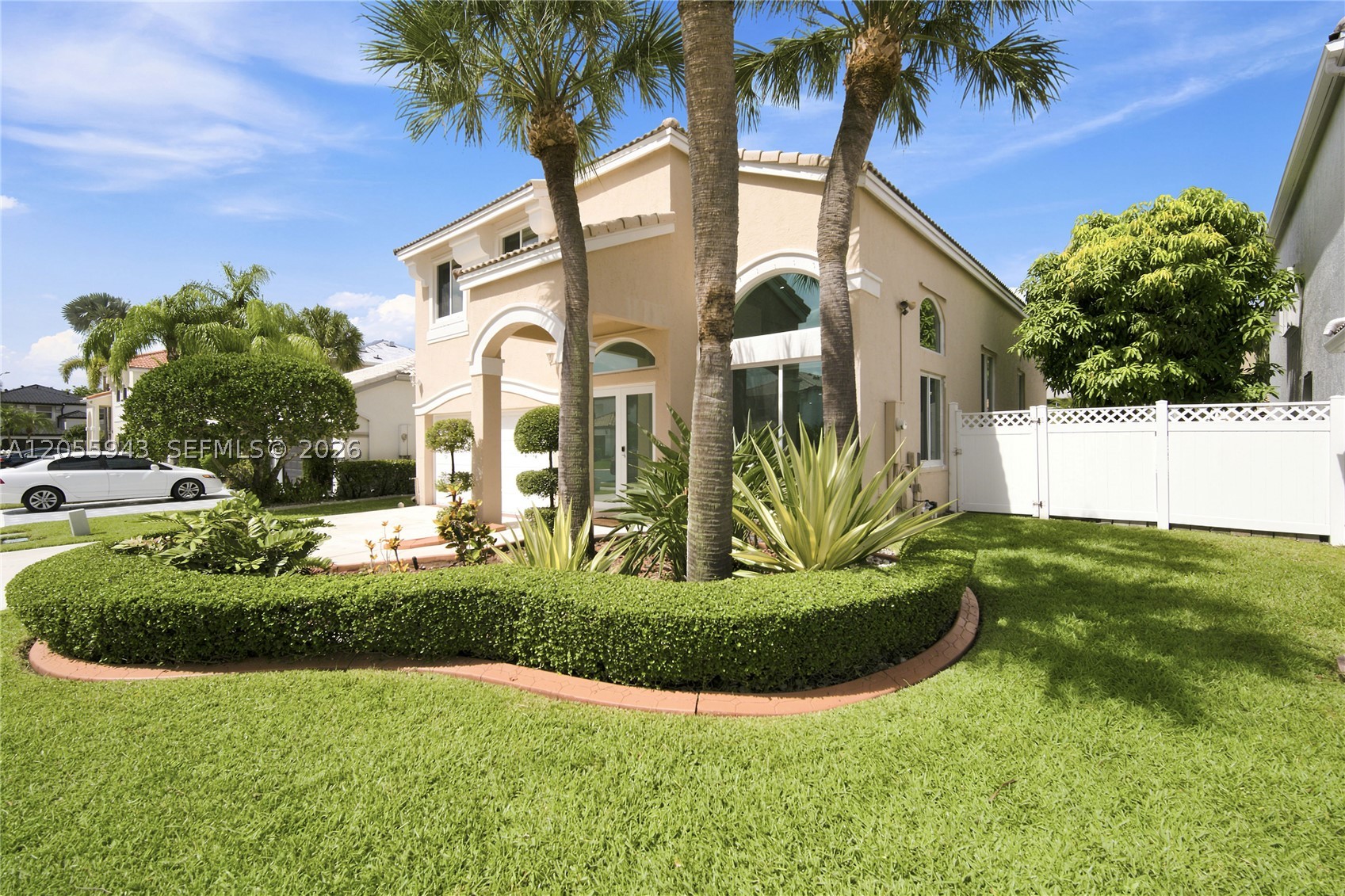 Pembroke Pines photo 3