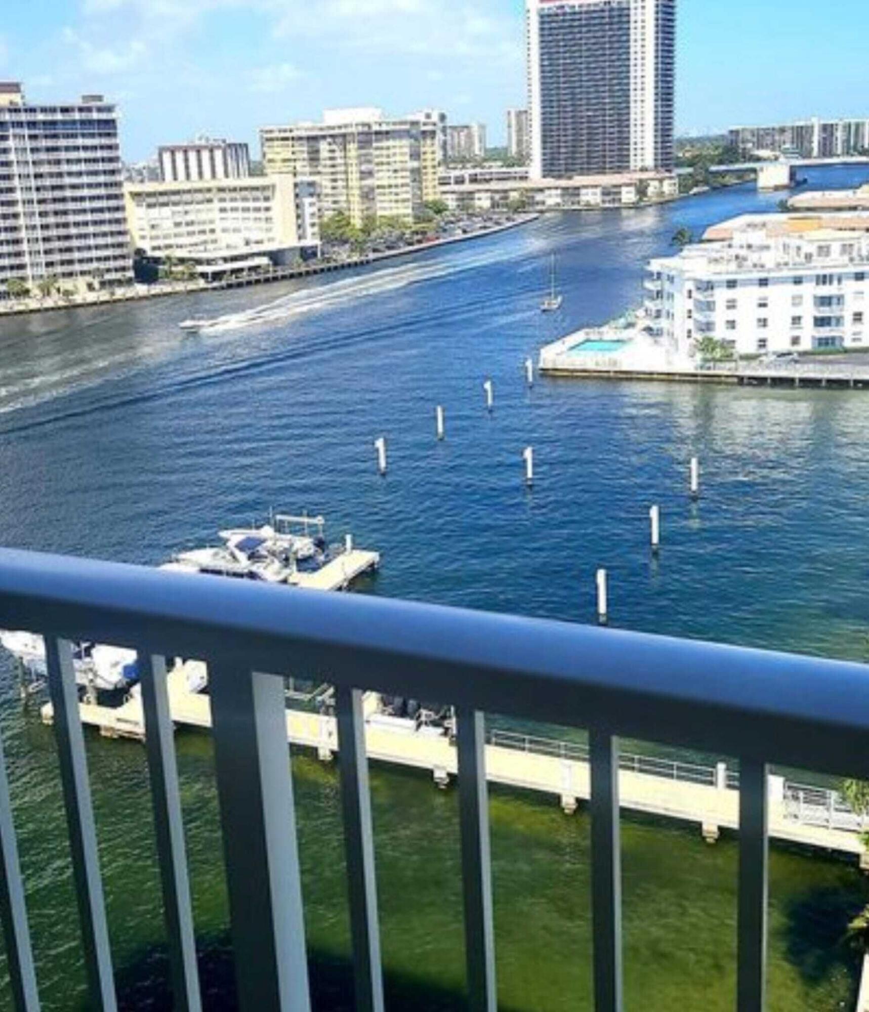 Hallandale Beach photo 4
