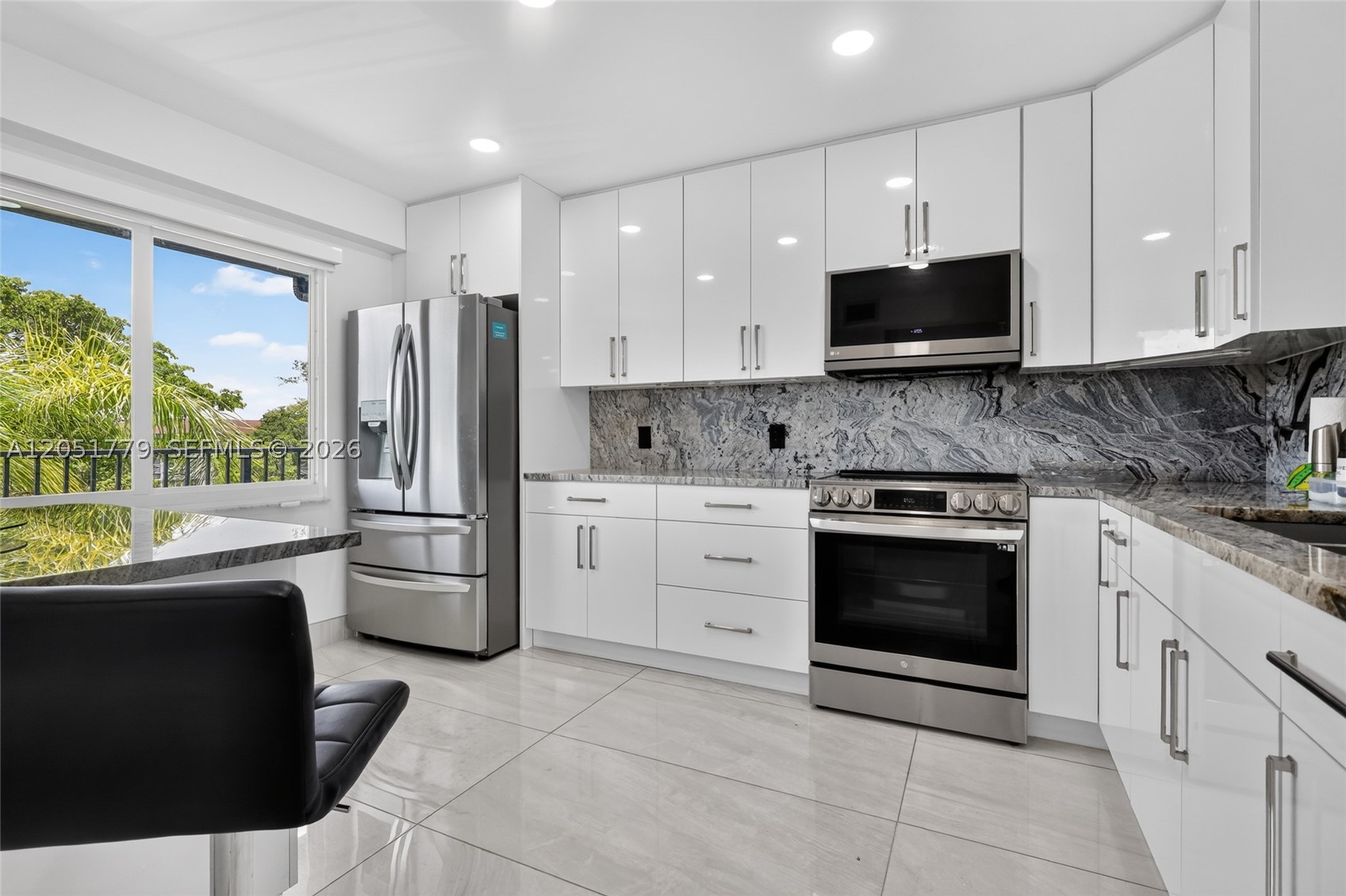 Pembroke Pines photo 1