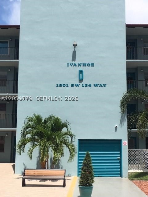 Pembroke Pines photo 3