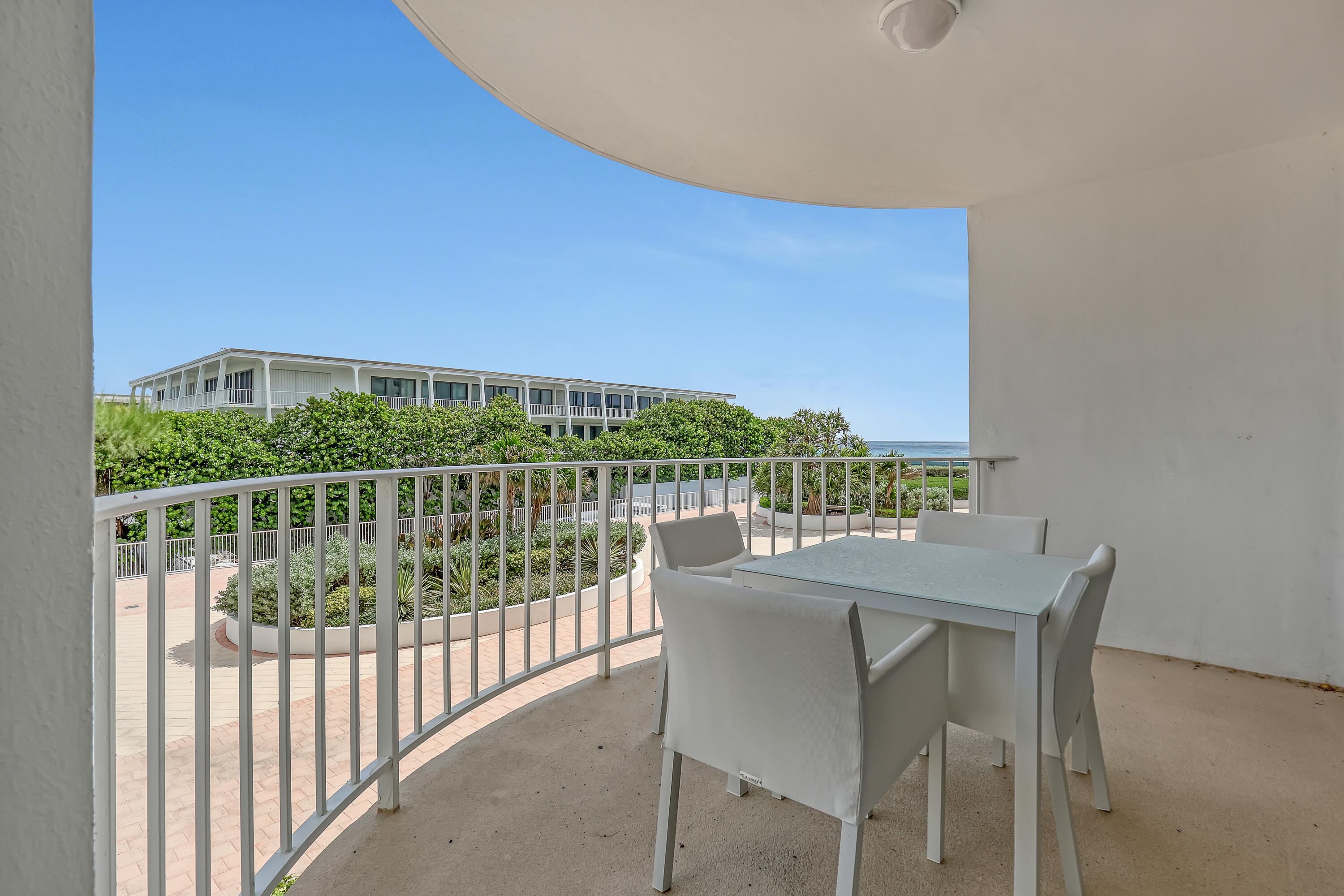 Palm Beach photo 3