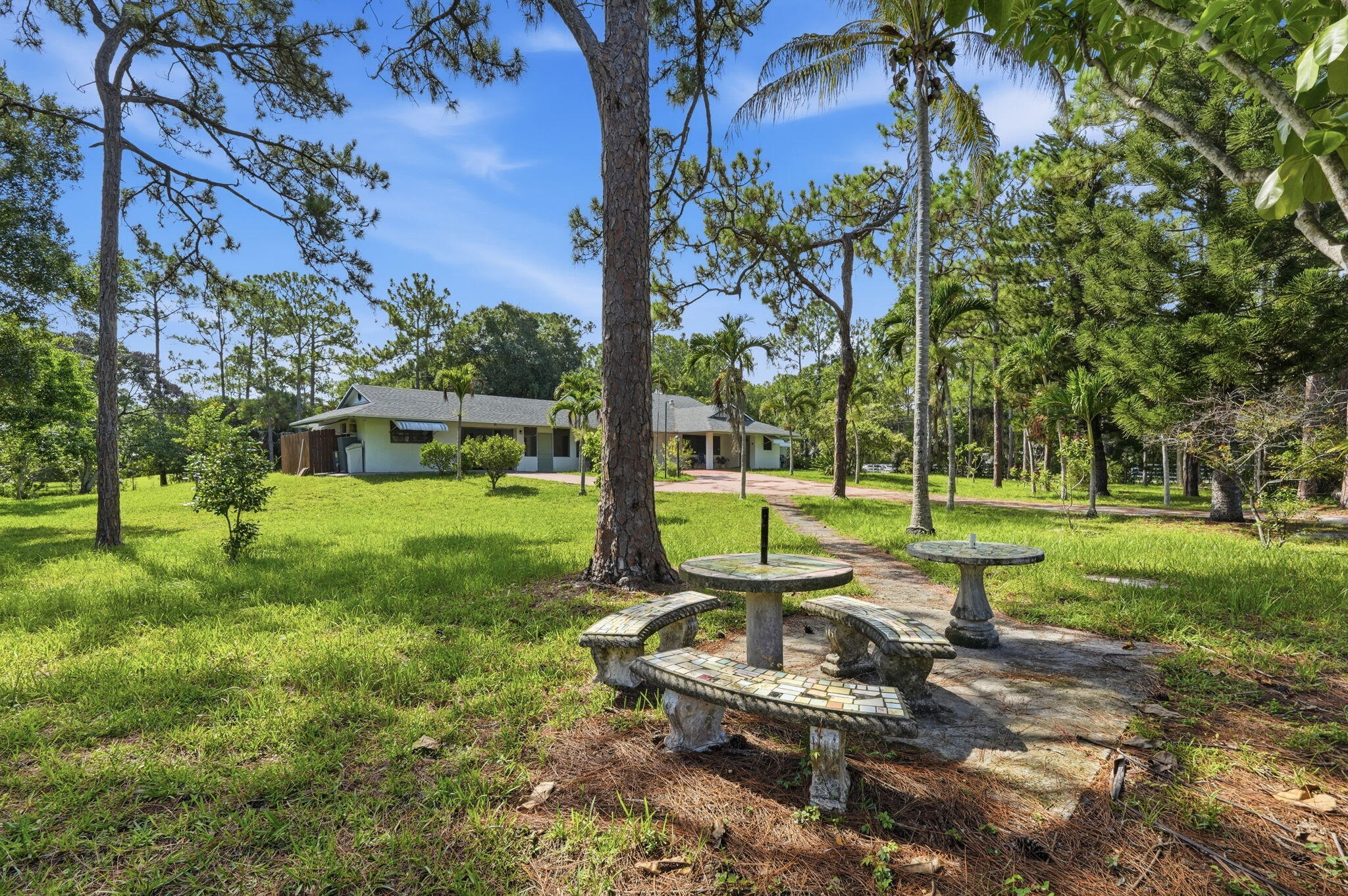 MLS listing photo 2