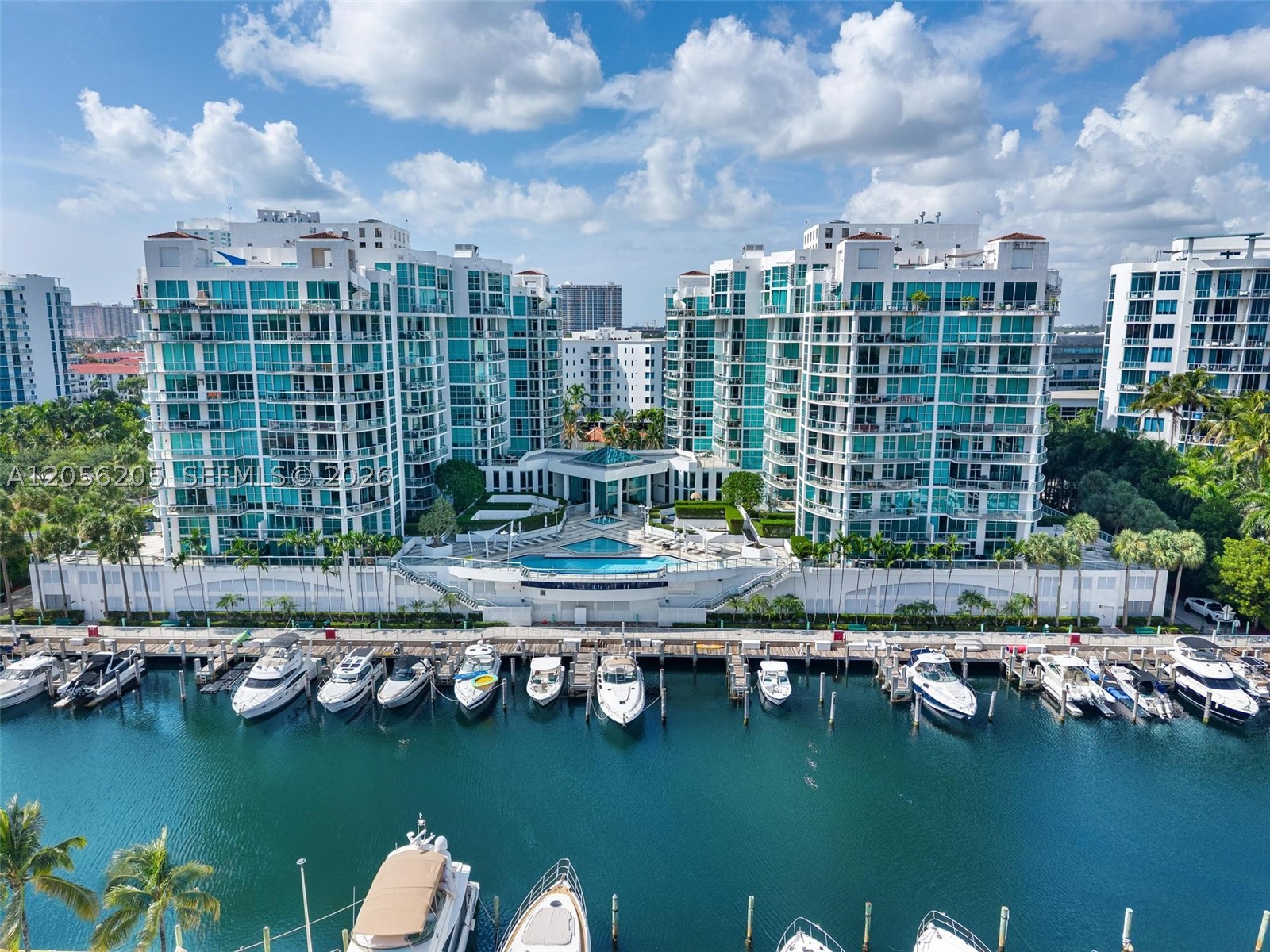 Aventura photo 1