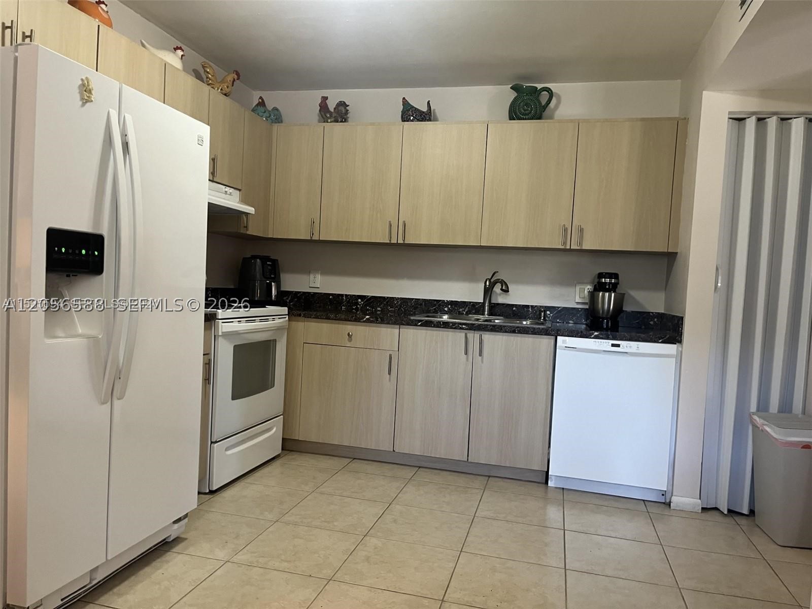 Pembroke Pines photo 3