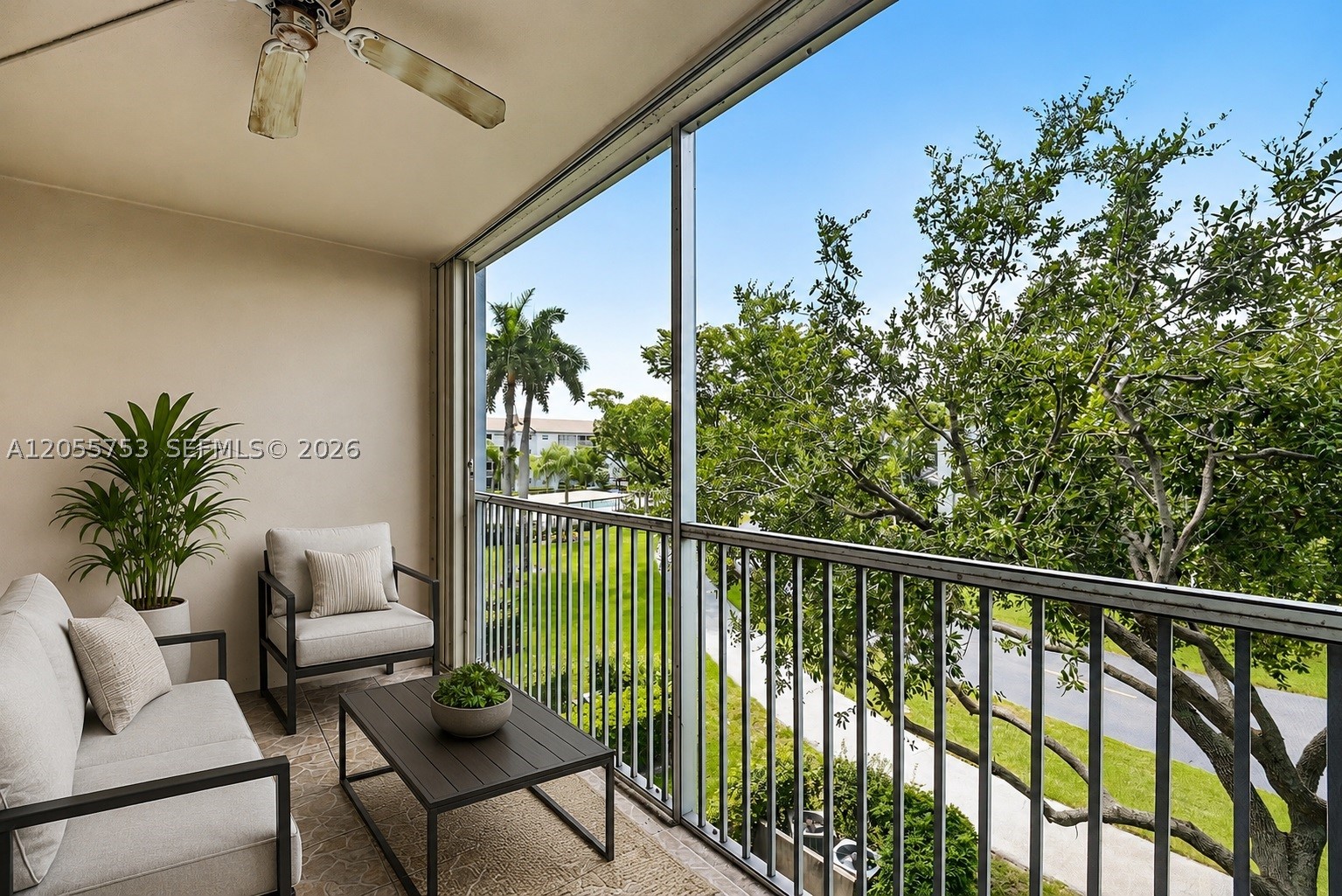Pembroke Pines photo 2