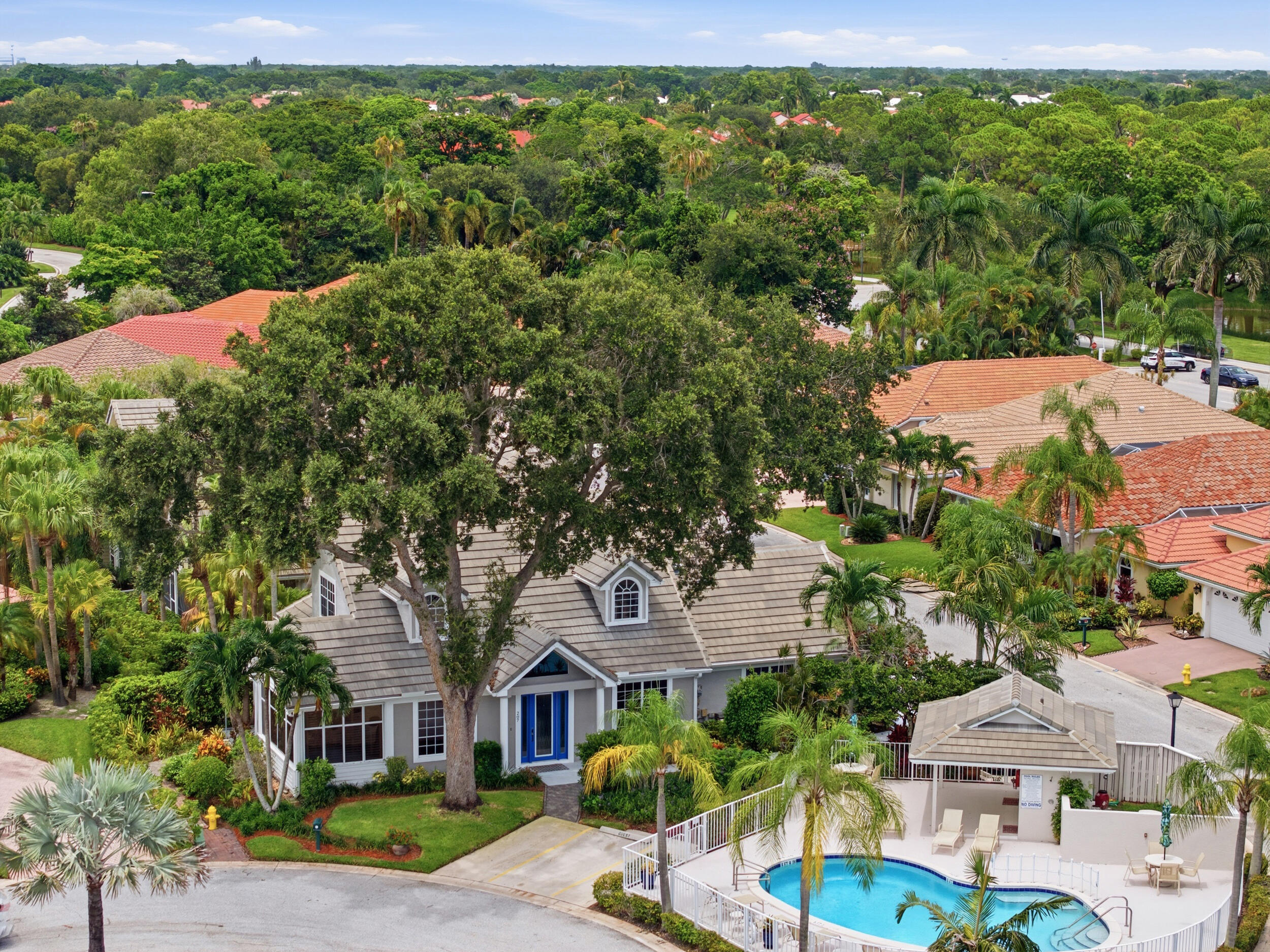 Palm Beach Gardens photo 2