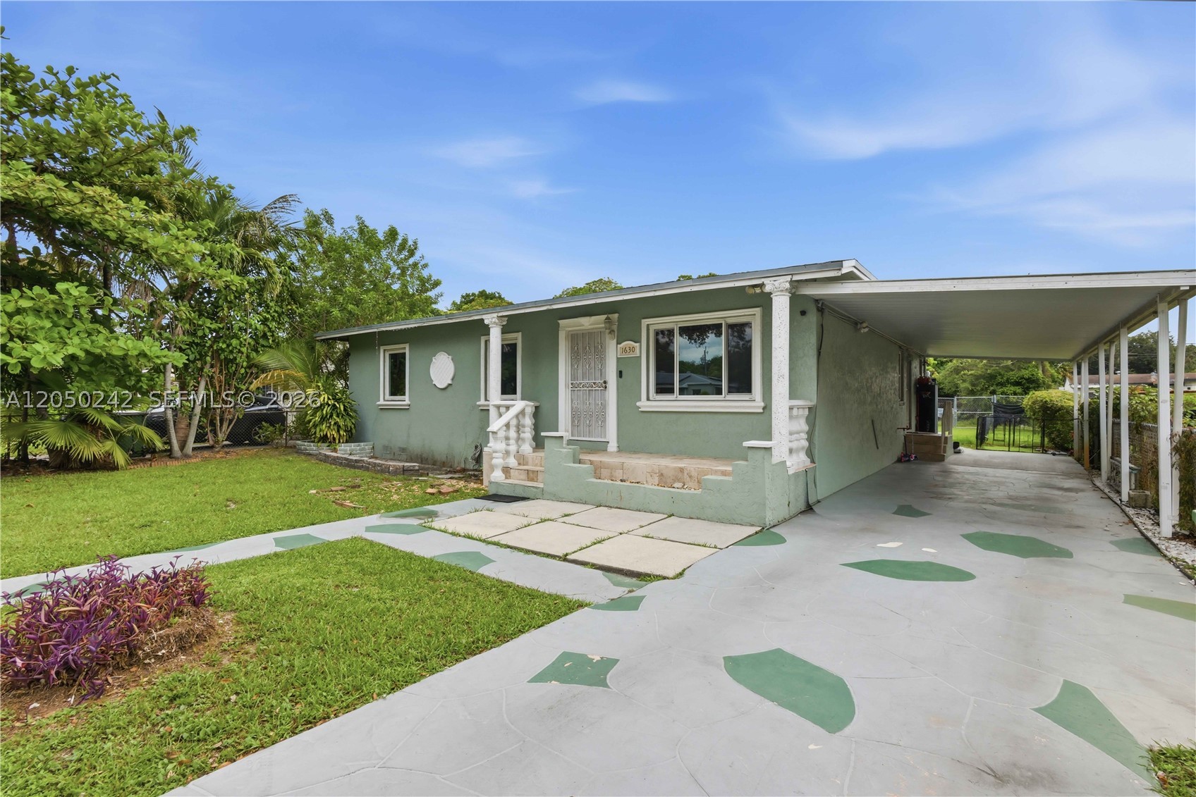 North Miami photo 4