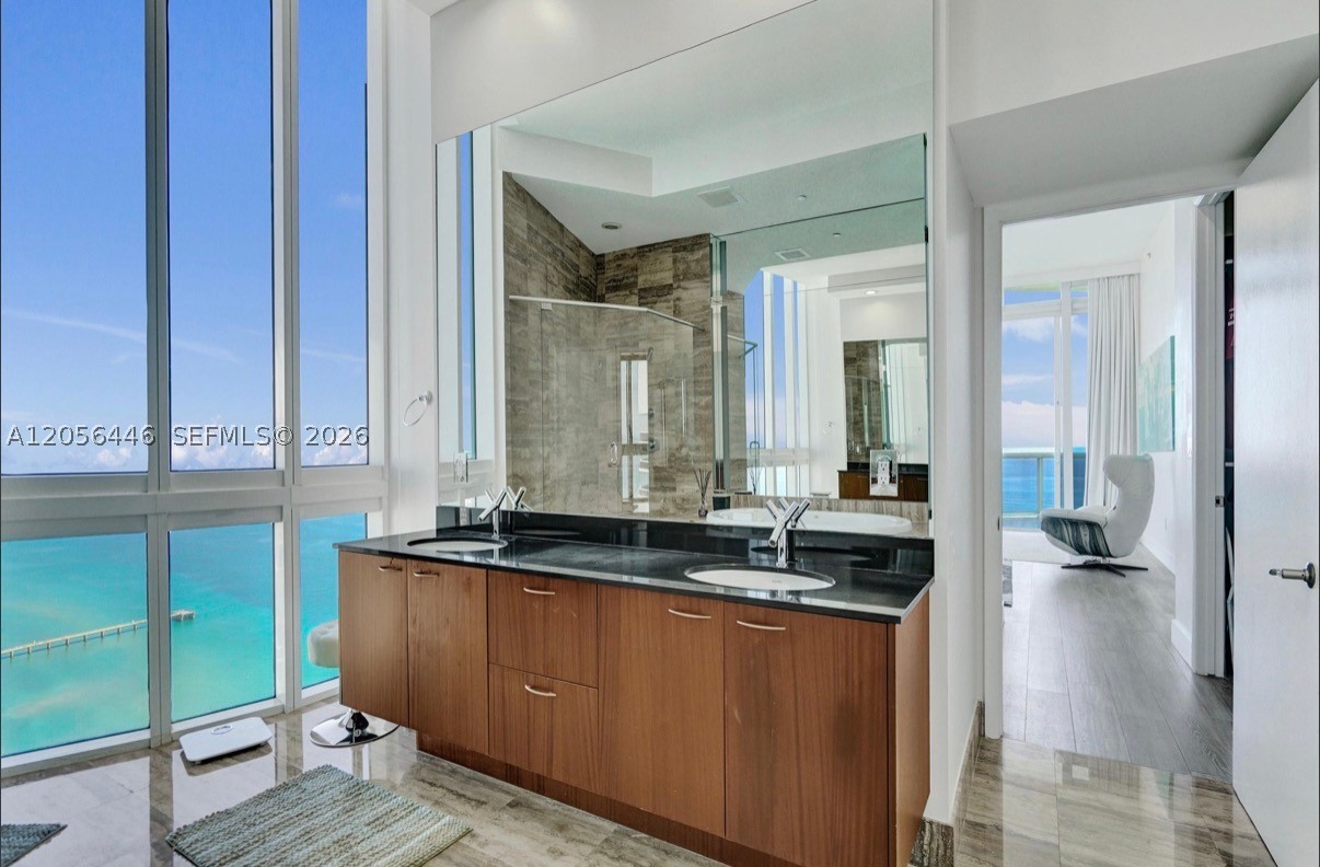 Sunny Isles Beach photo 3