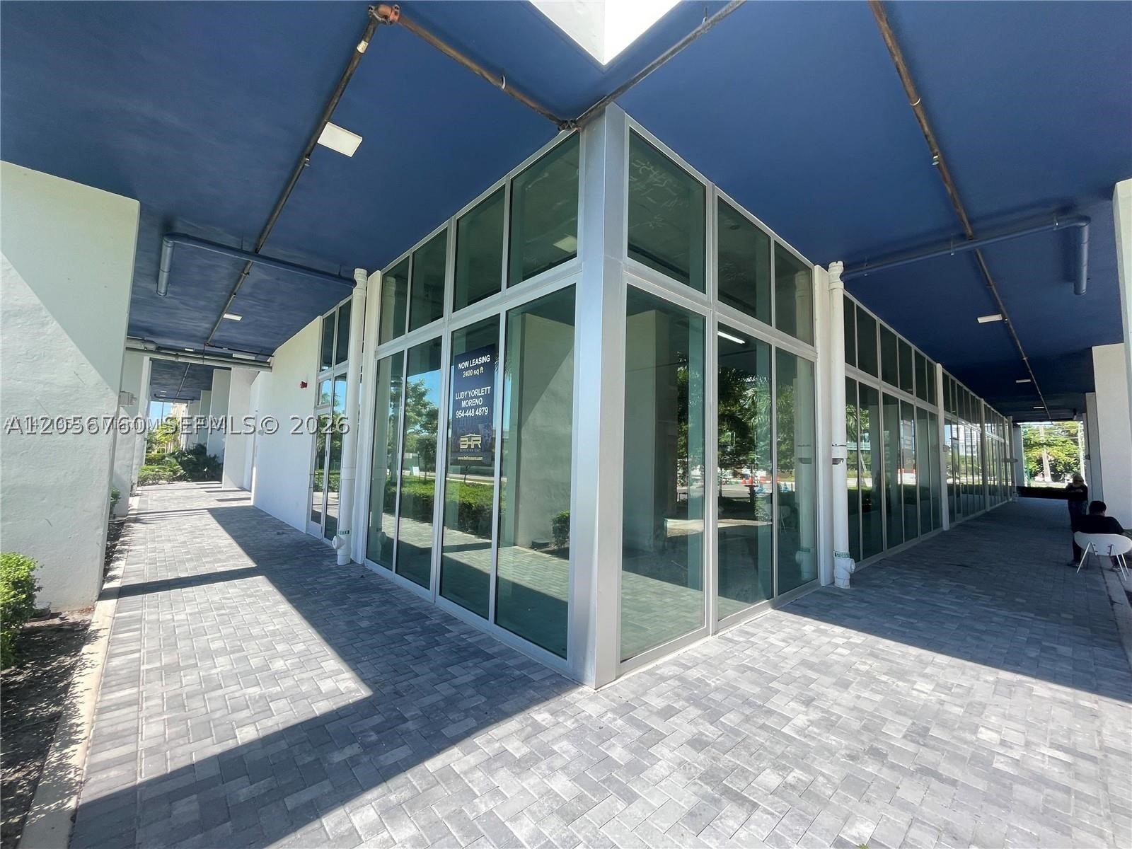 Aventura photo 3