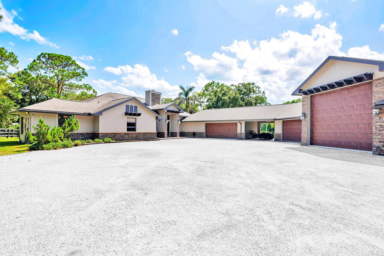 Palm Beach Gardens photo 2