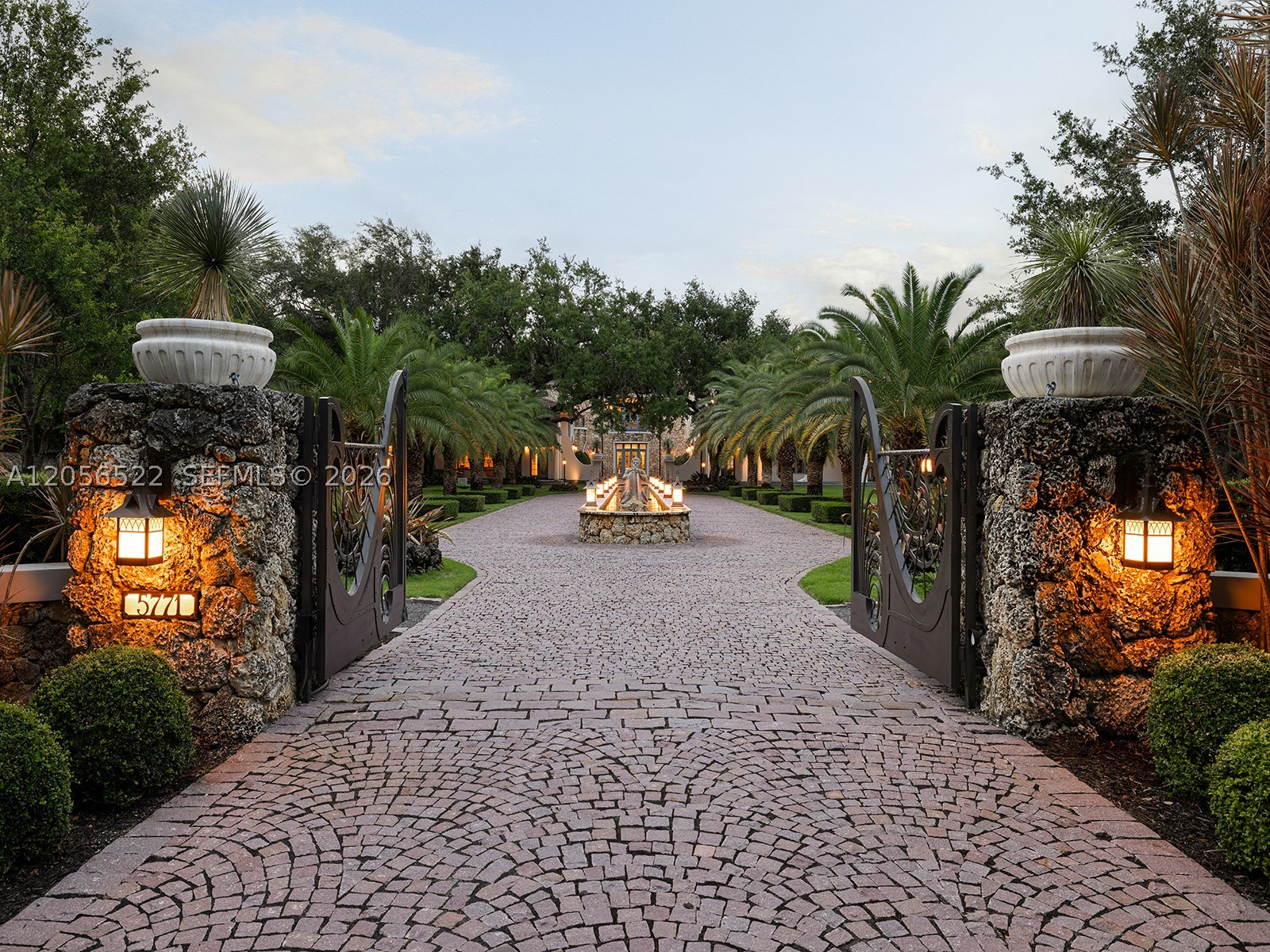 Pinecrest photo 5