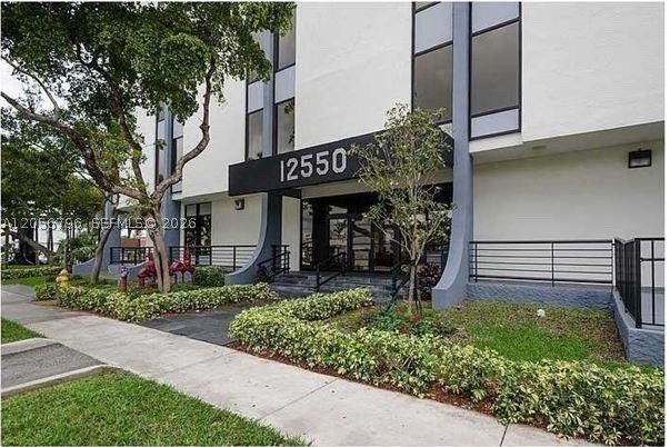 North Miami photo 3