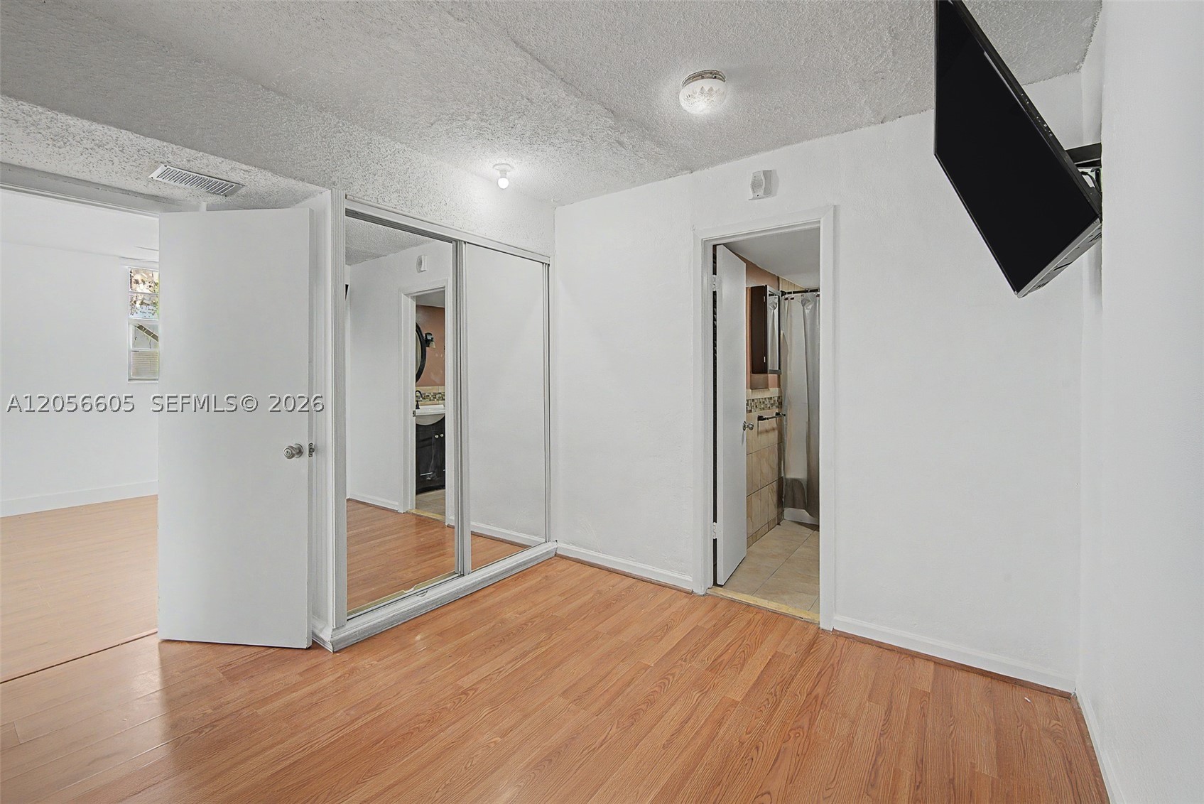 North Miami photo 5