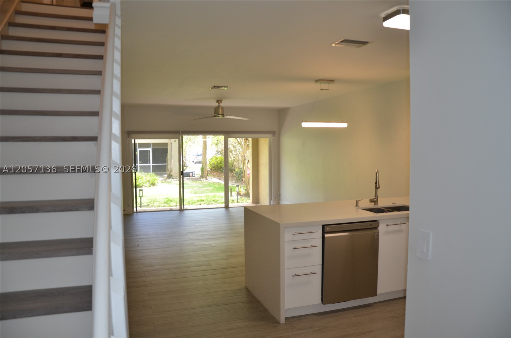 Pembroke Pines photo 4