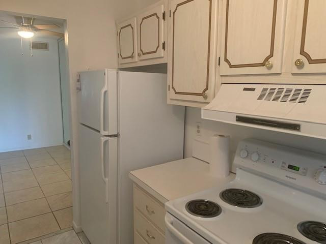 Hallandale Beach photo 2