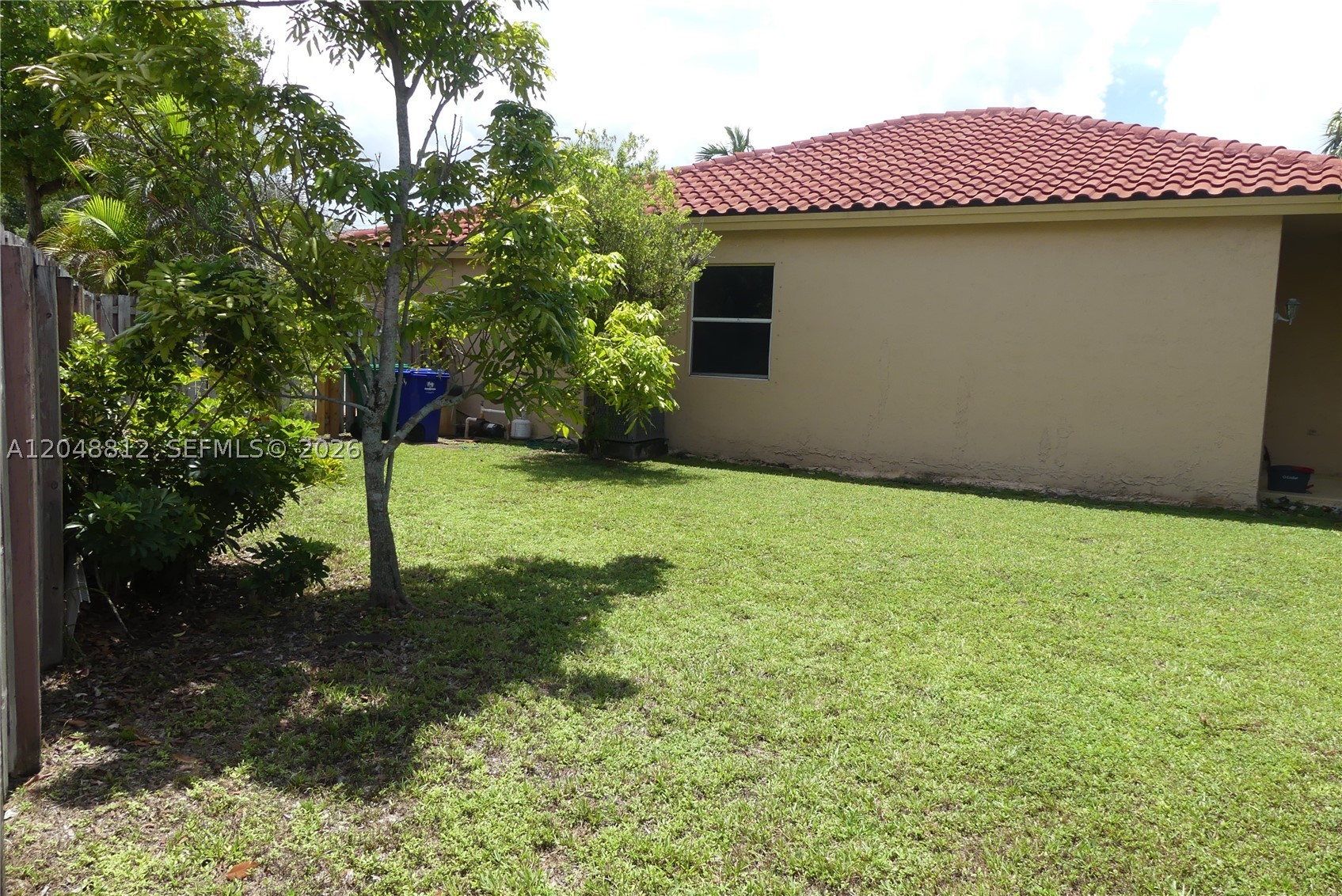Miramar photo 3