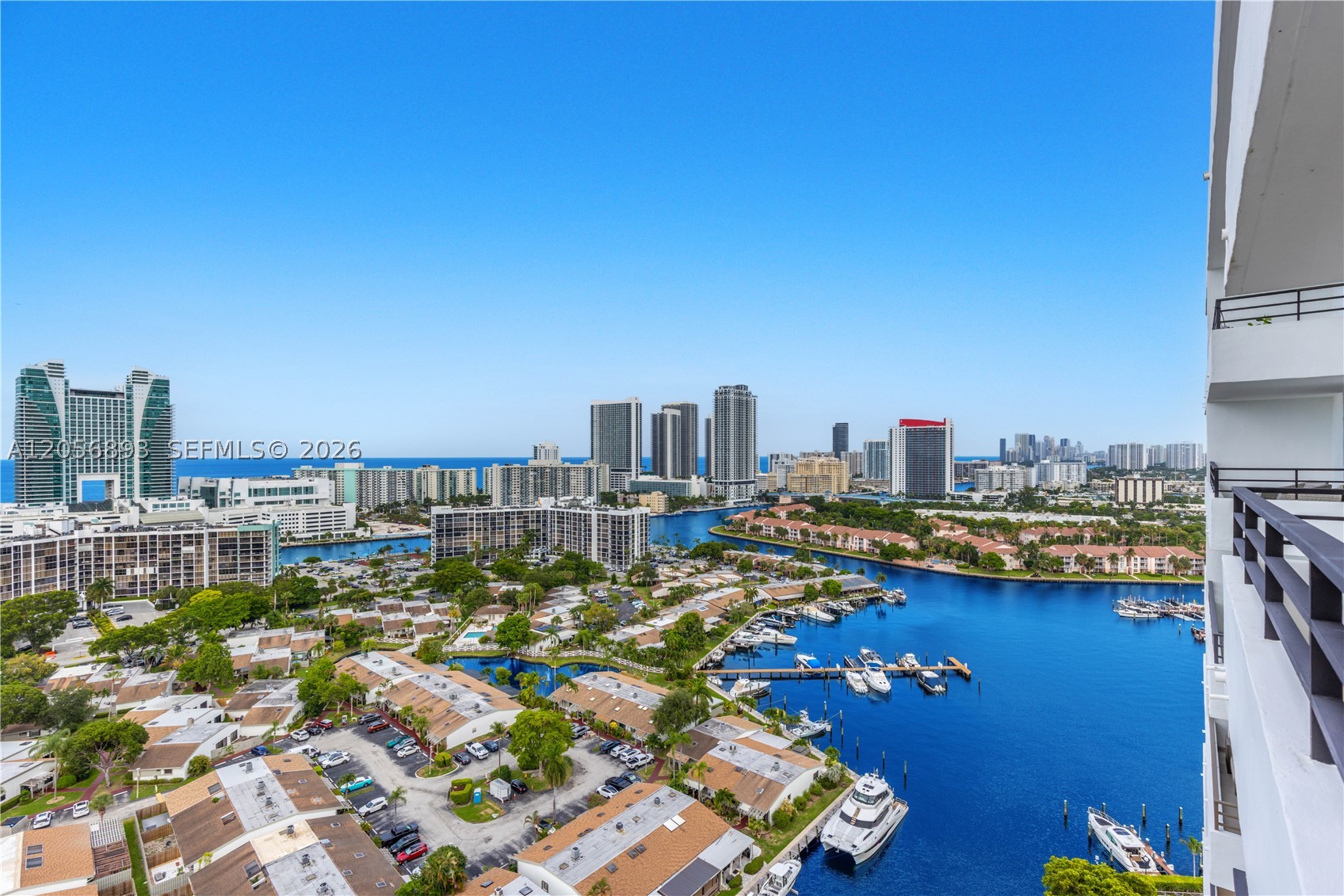 Hallandale Beach photo 2