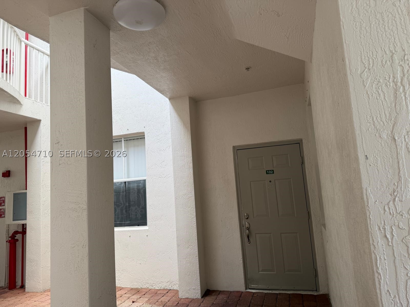 Miramar photo 4