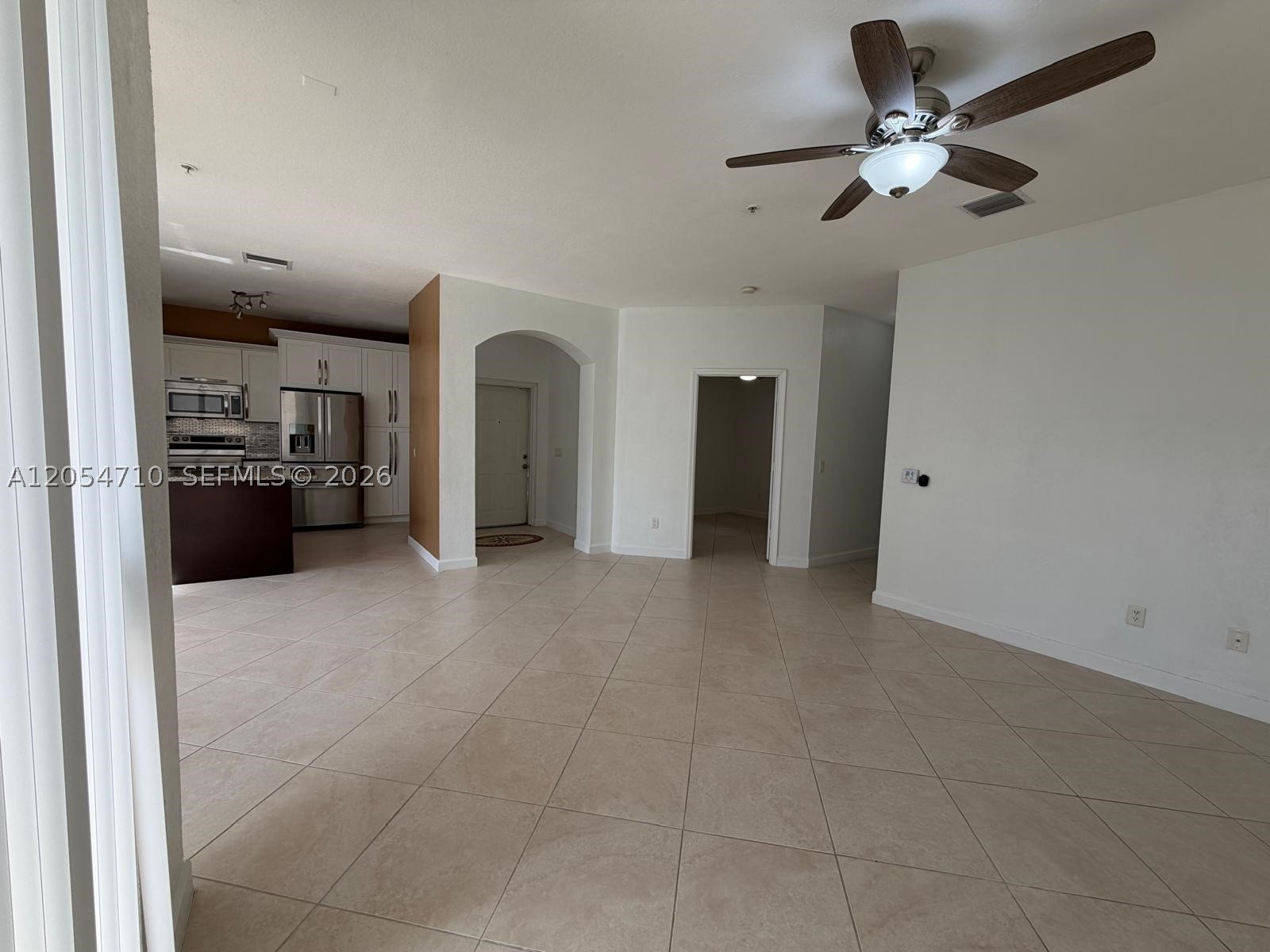 Miramar photo 5