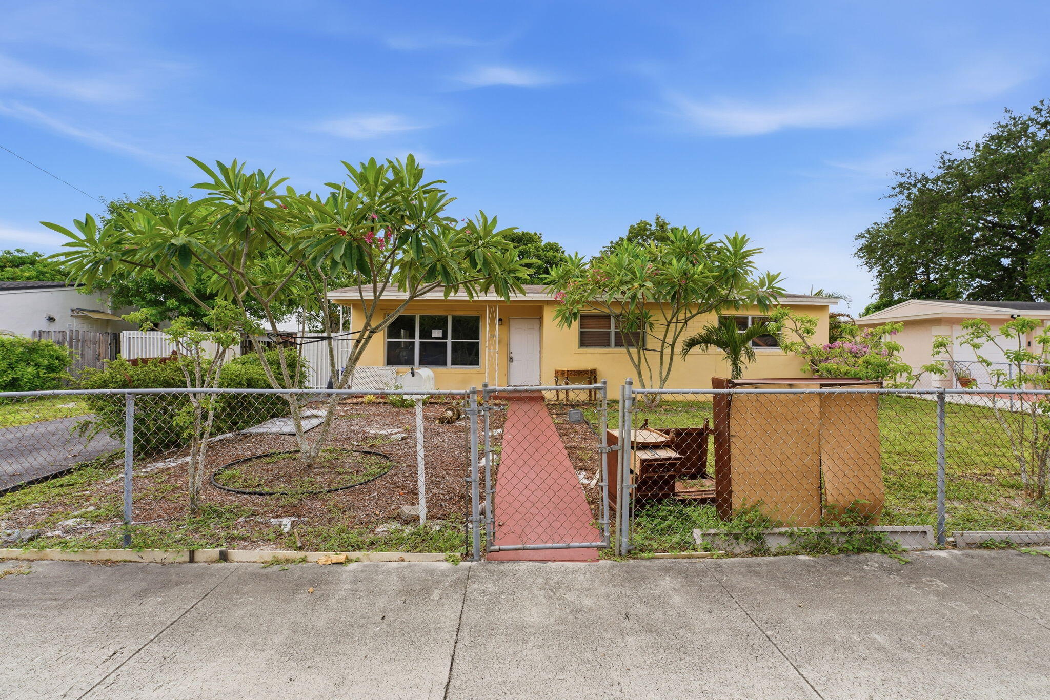 Miami Gardens photo 1