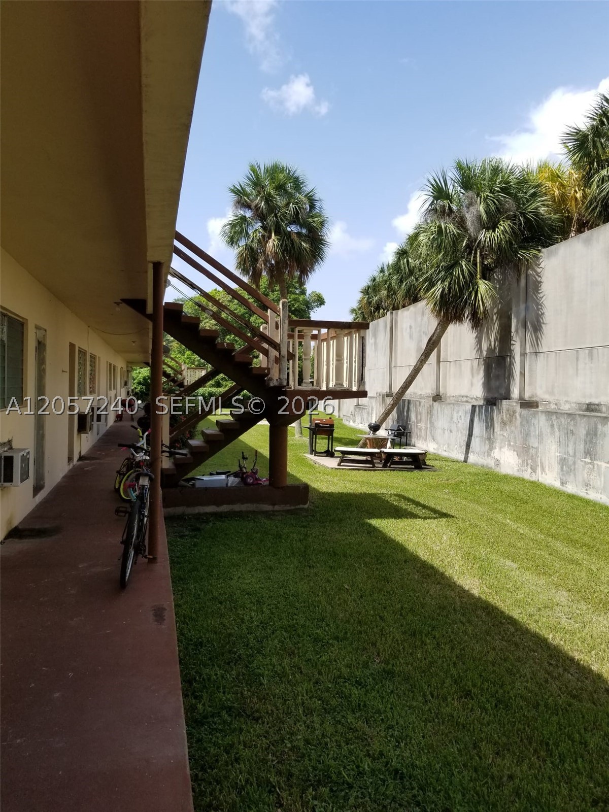 Hallandale Beach photo 1