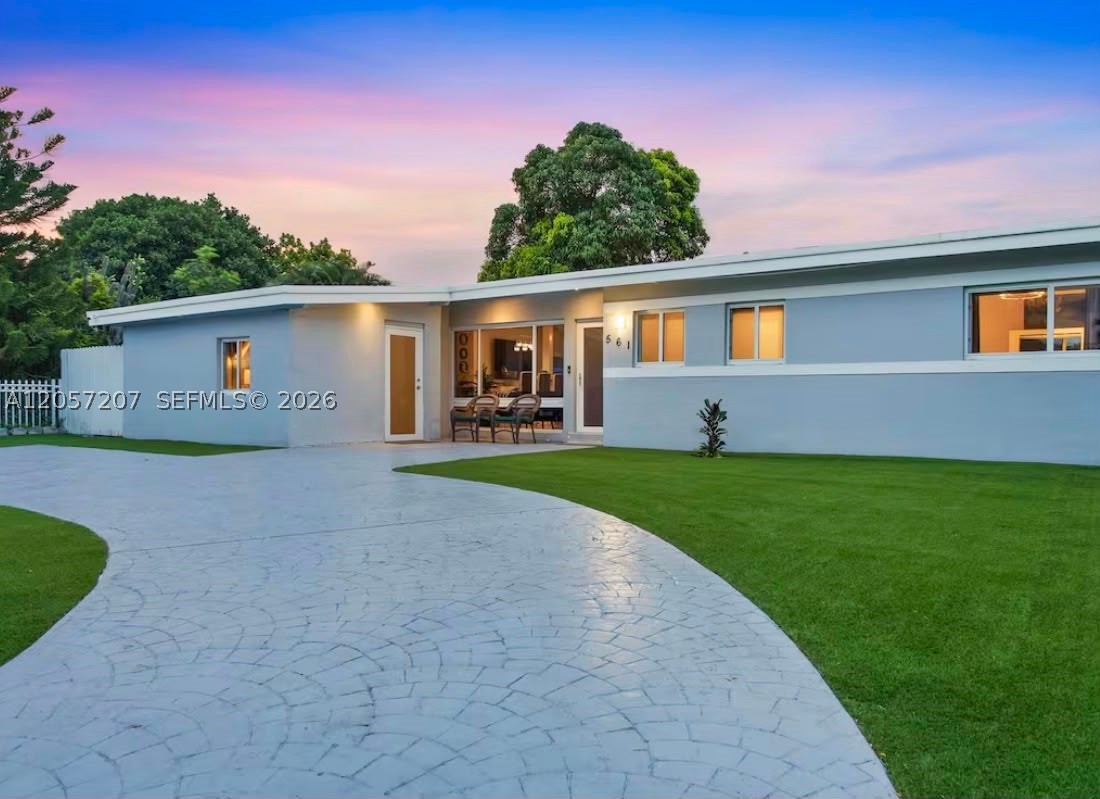 North Miami Beach photo 2