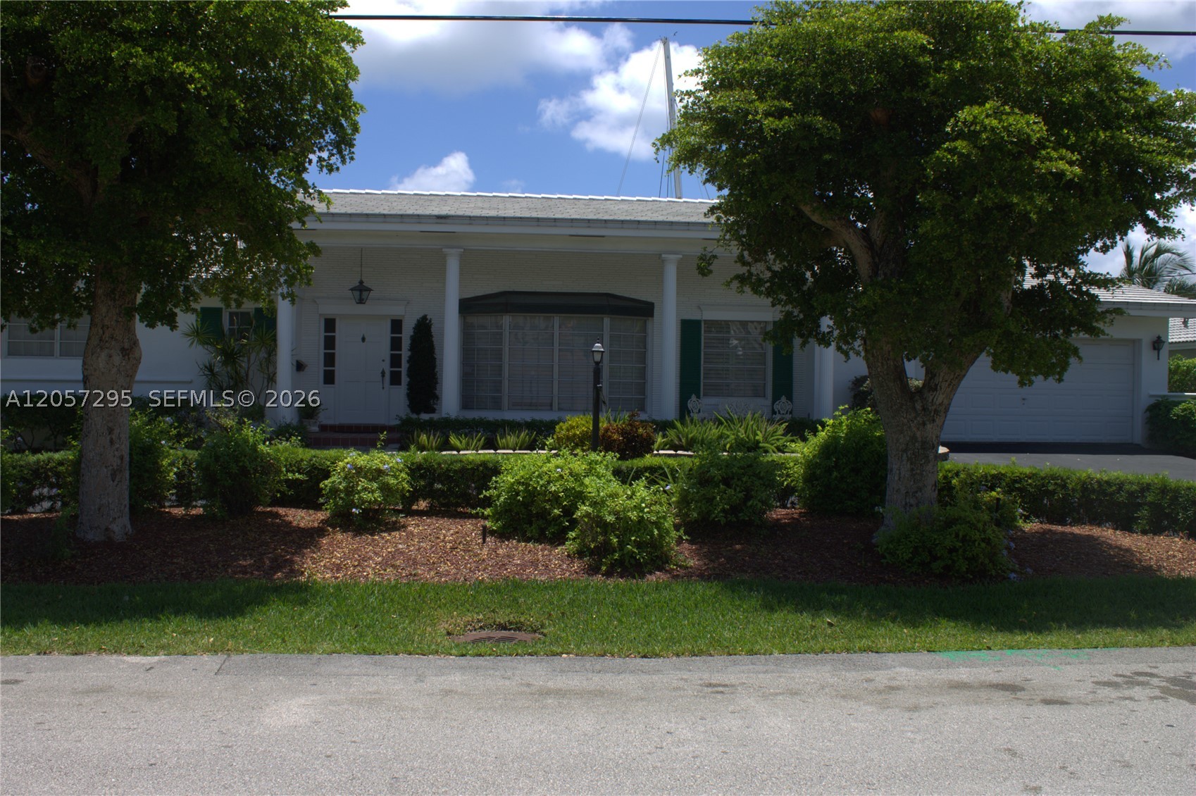 North Miami Beach photo 1