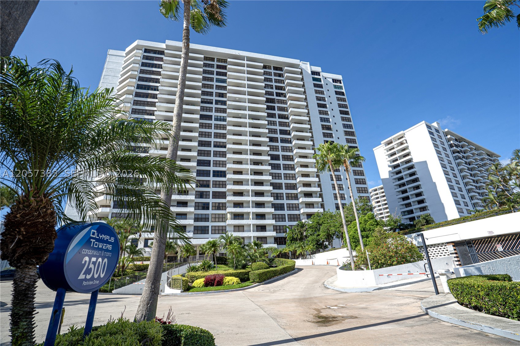 Hallandale Beach photo 2