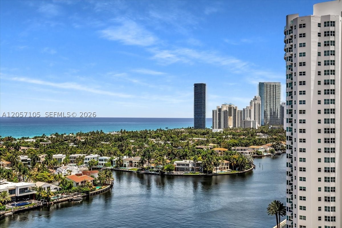 Aventura photo 1