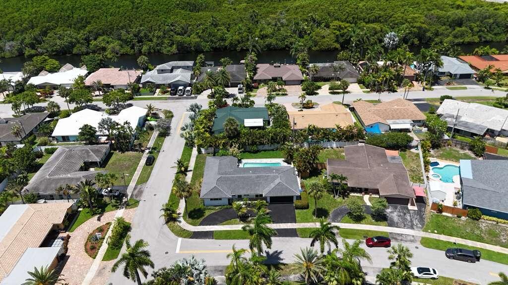 Wilton Manors photo 5