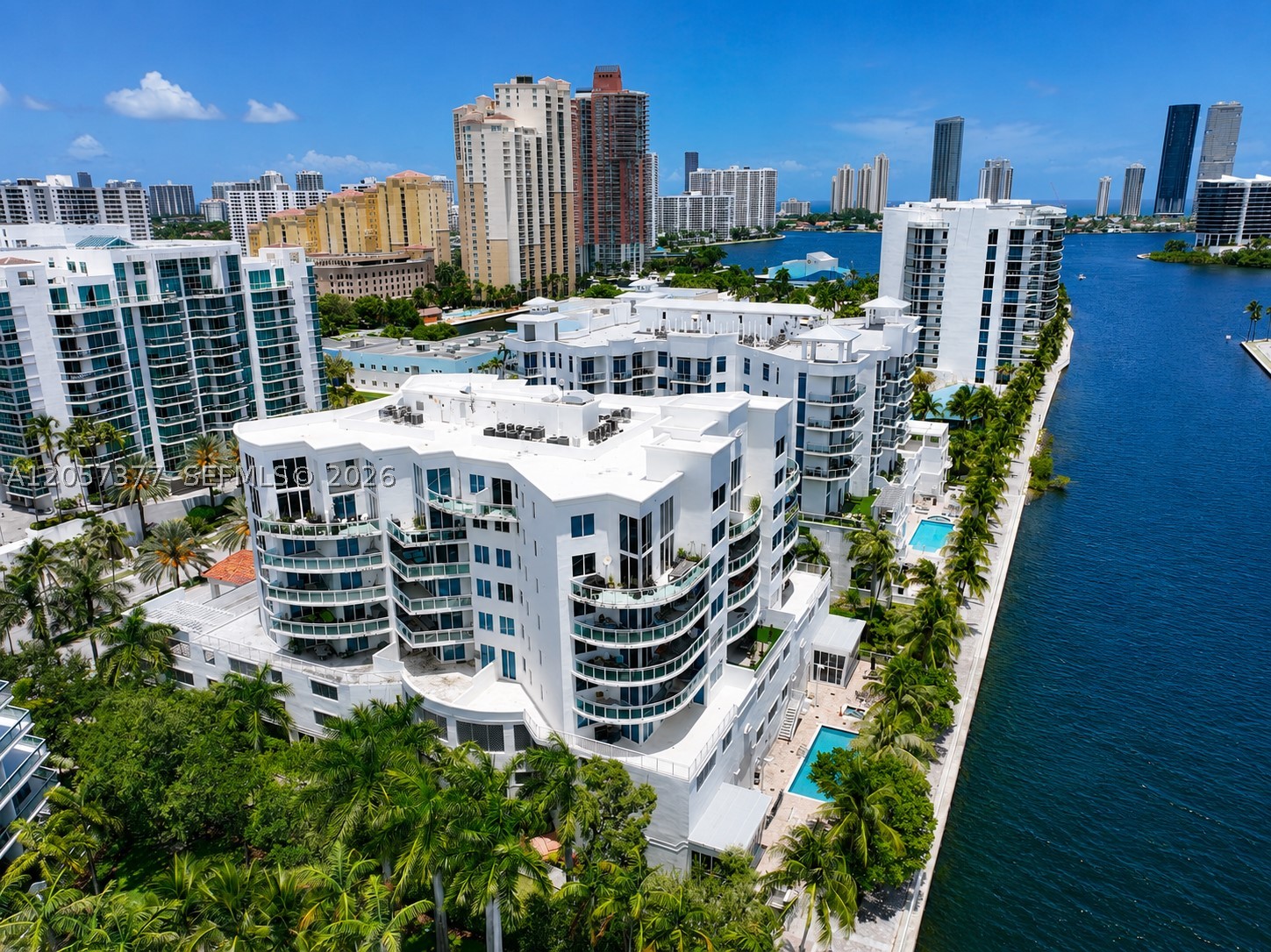 Aventura photo 5