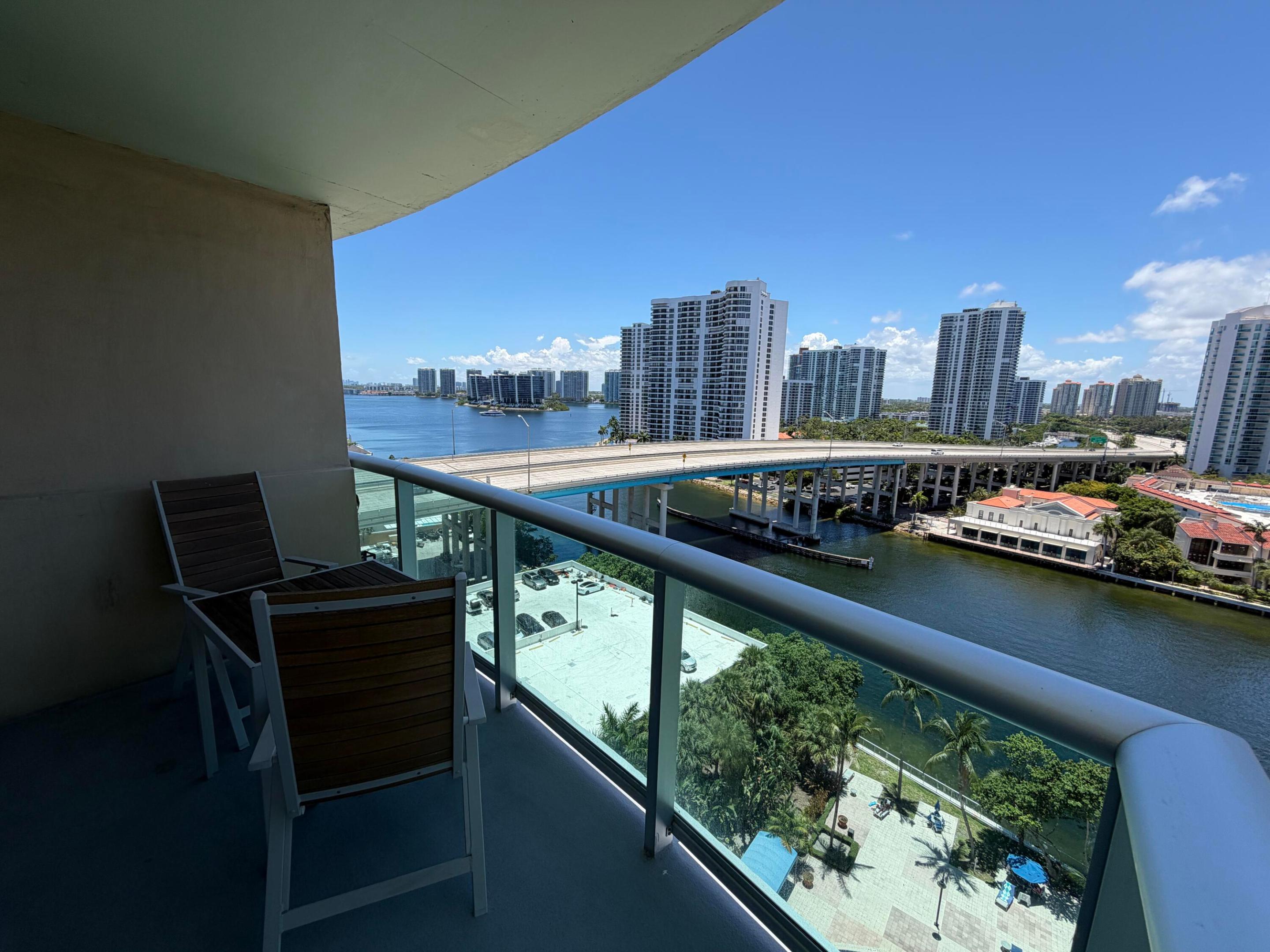 Sunny Isles Beach photo 2