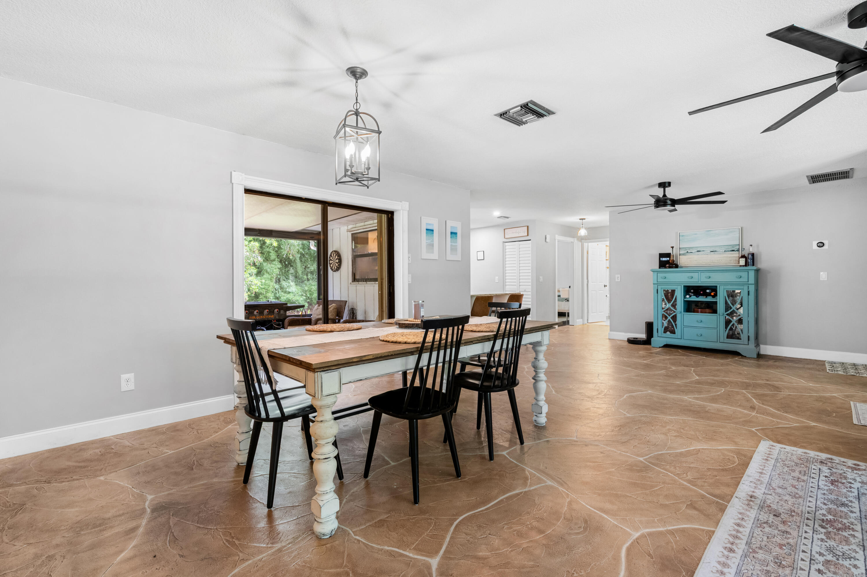 MLS listing photo 5