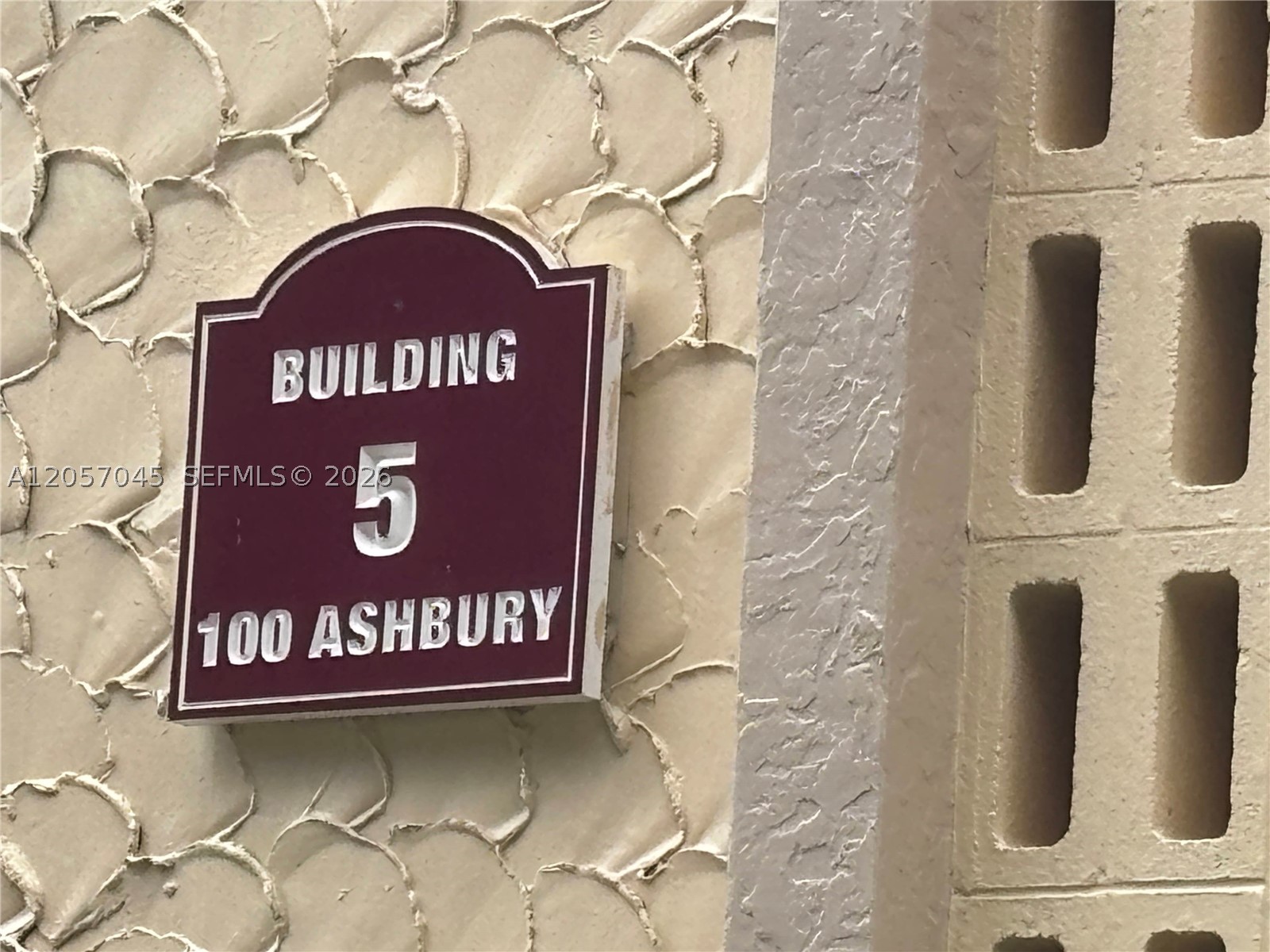 Hollywood photo 5