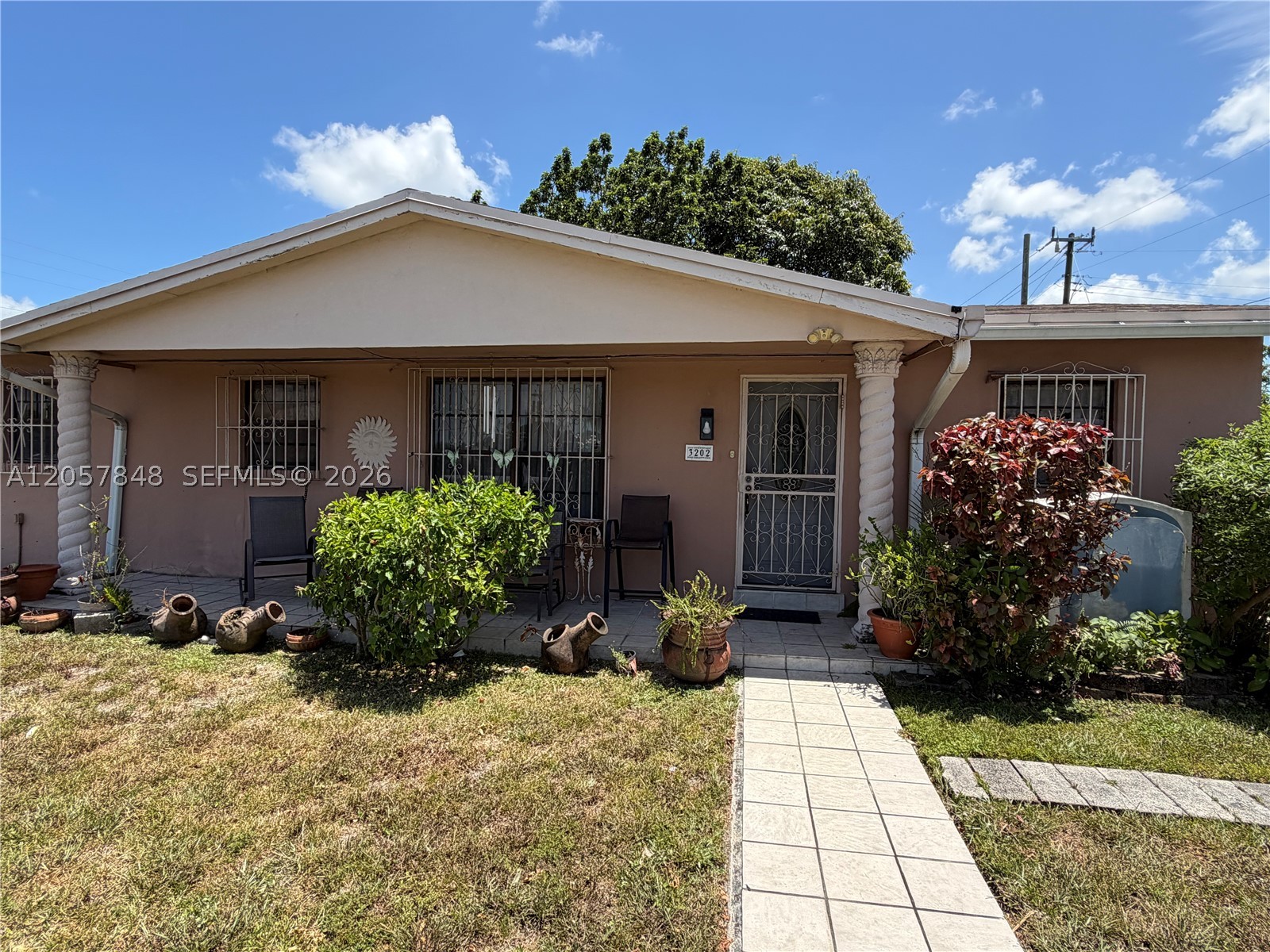 Miami Gardens photo 1