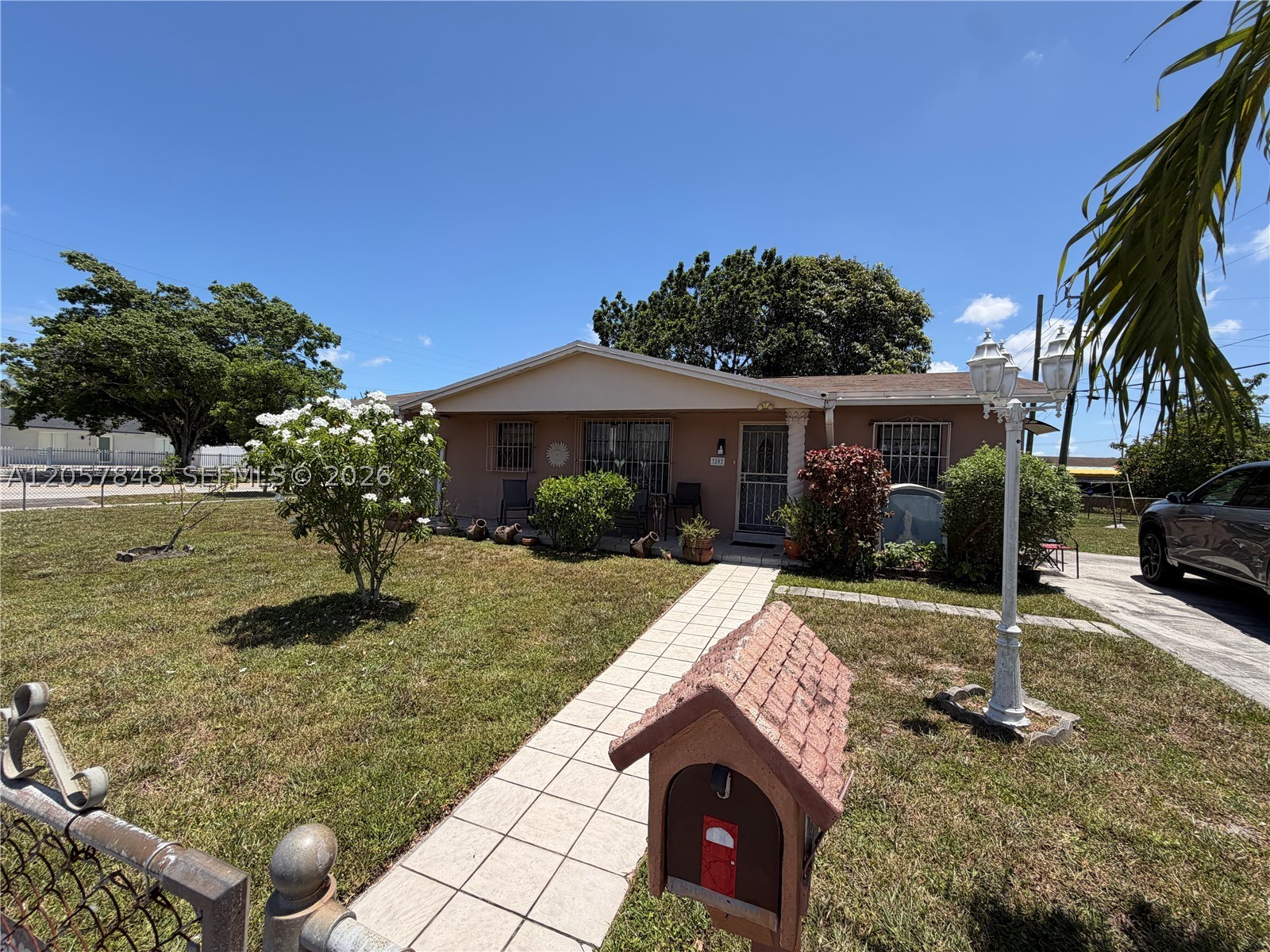 Miami Gardens photo 2