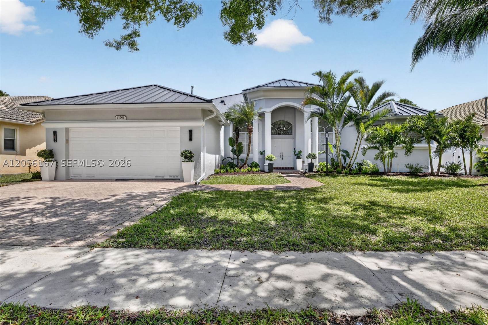 Pembroke Pines photo 2