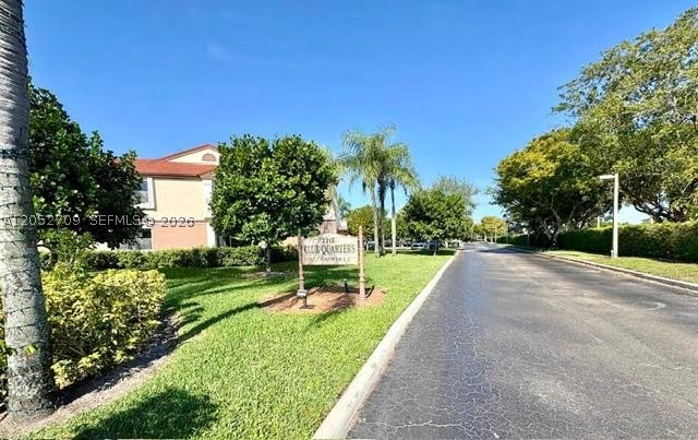 Pembroke Pines photo 1