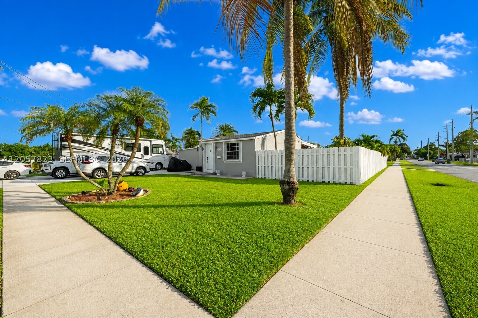 Hallandale Beach photo 5