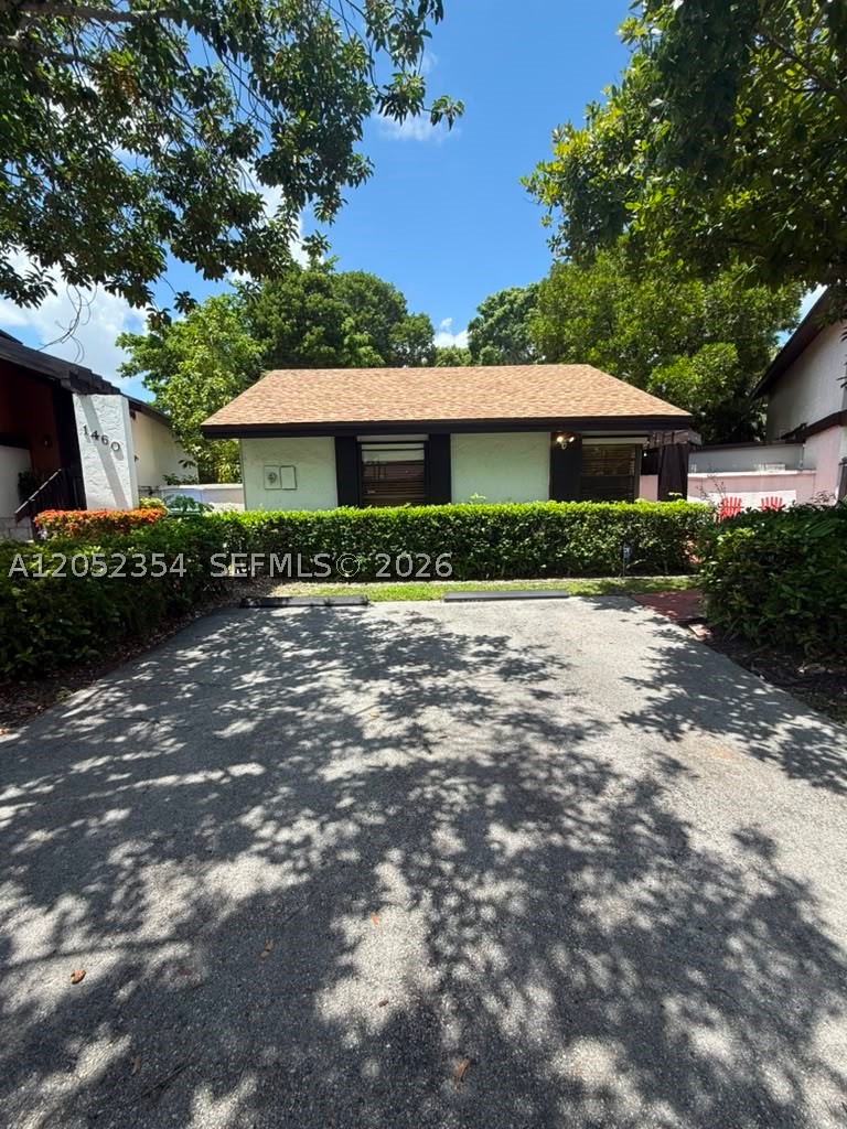 Pembroke Pines photo 2