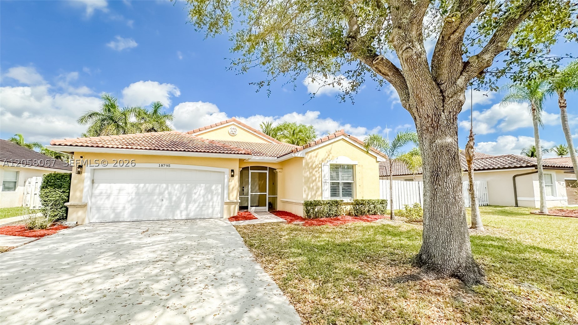 Pembroke Pines photo 1