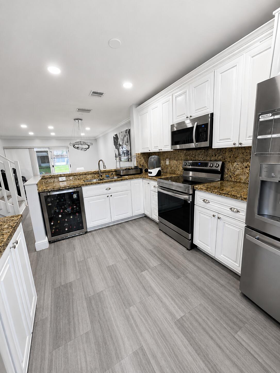 Pembroke Pines photo 5