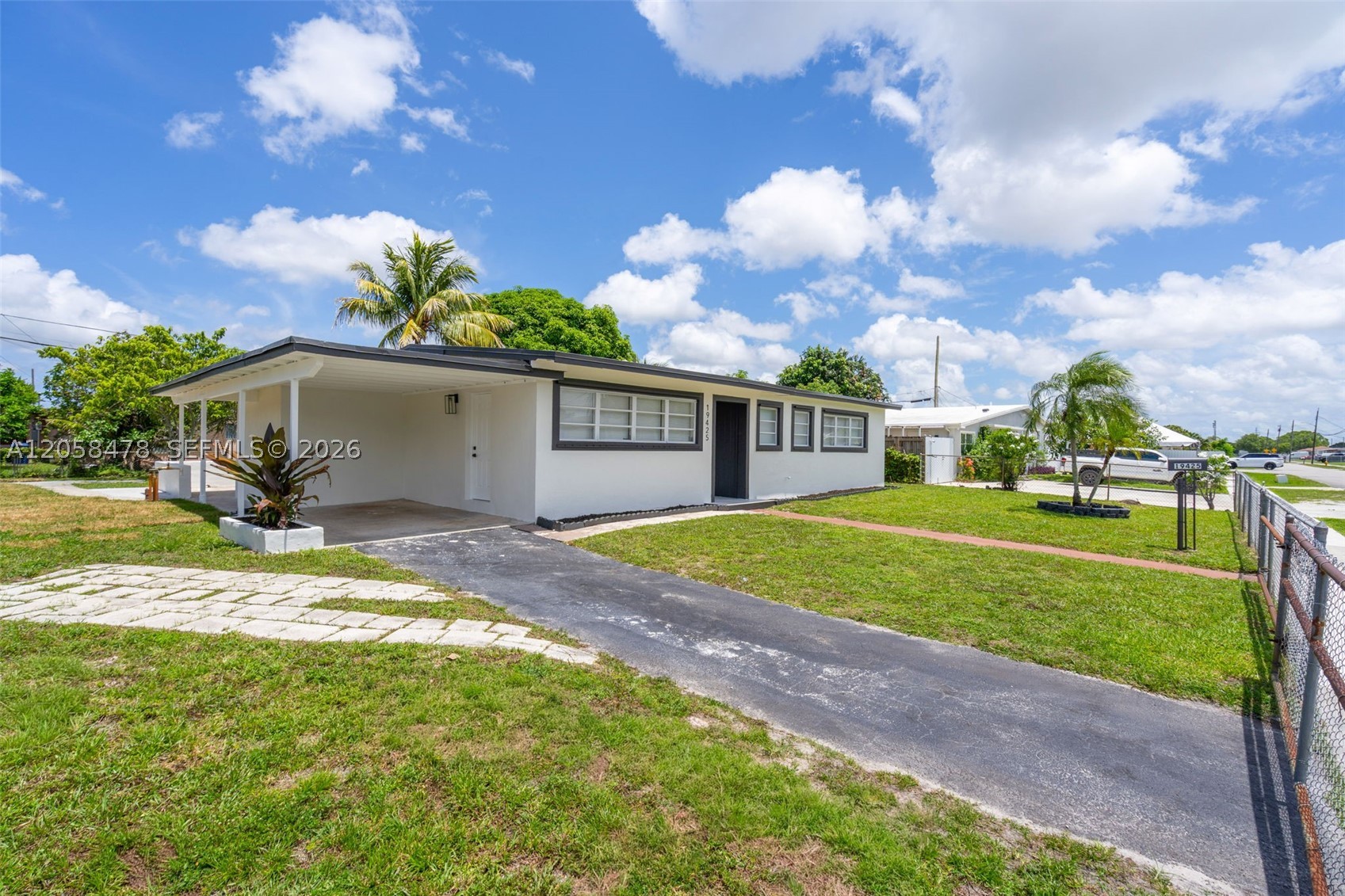 Miami Gardens photo 3