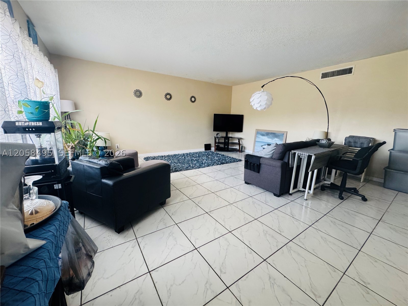 North Miami photo 4