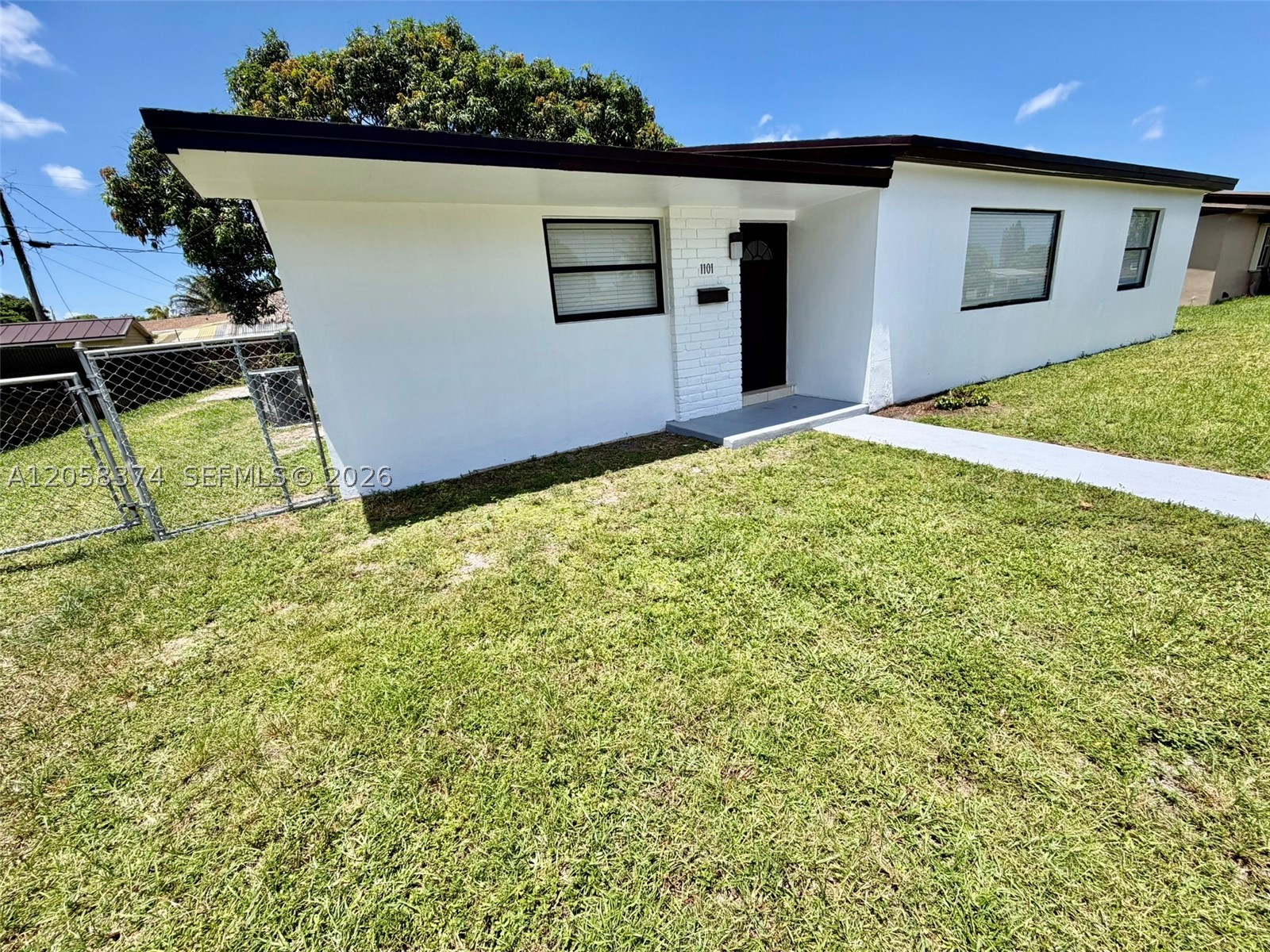 Miami Gardens photo 1