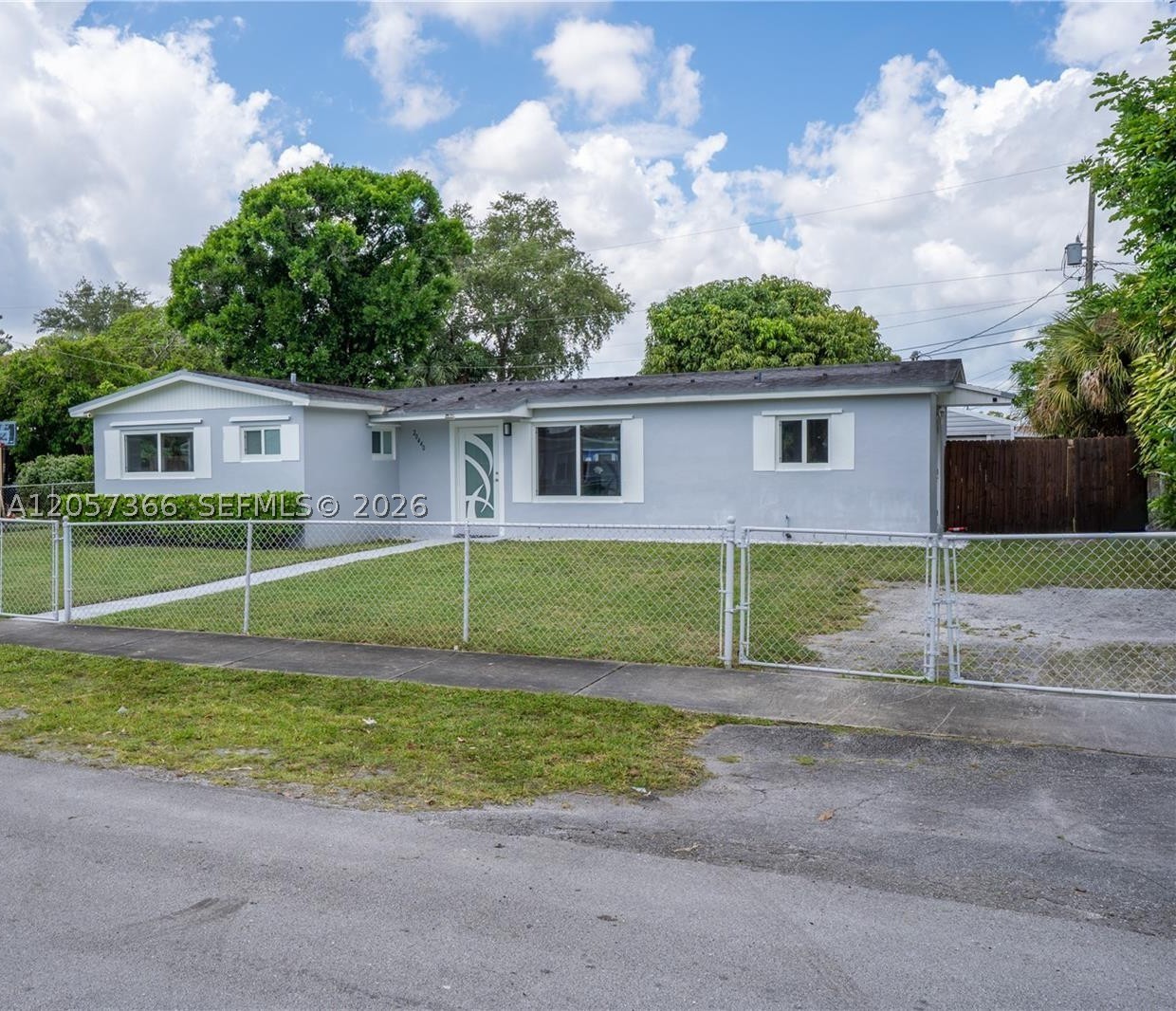 Miami Gardens photo 4