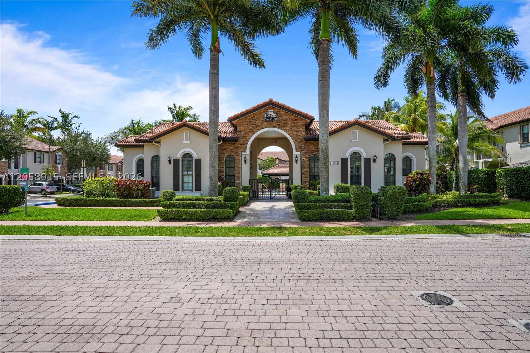 Doral photo 3